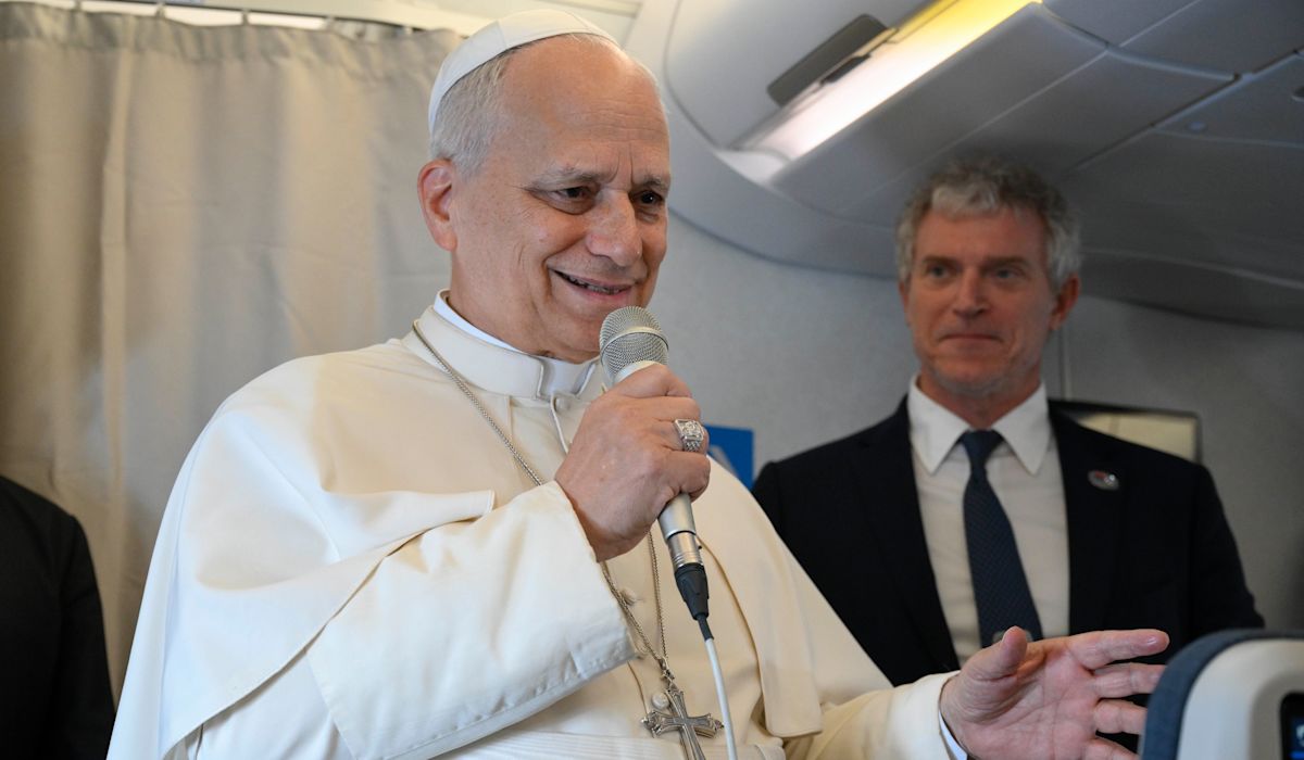 Pope Leo XIV in Equatorial Guinea warns against profaning God’s name ...