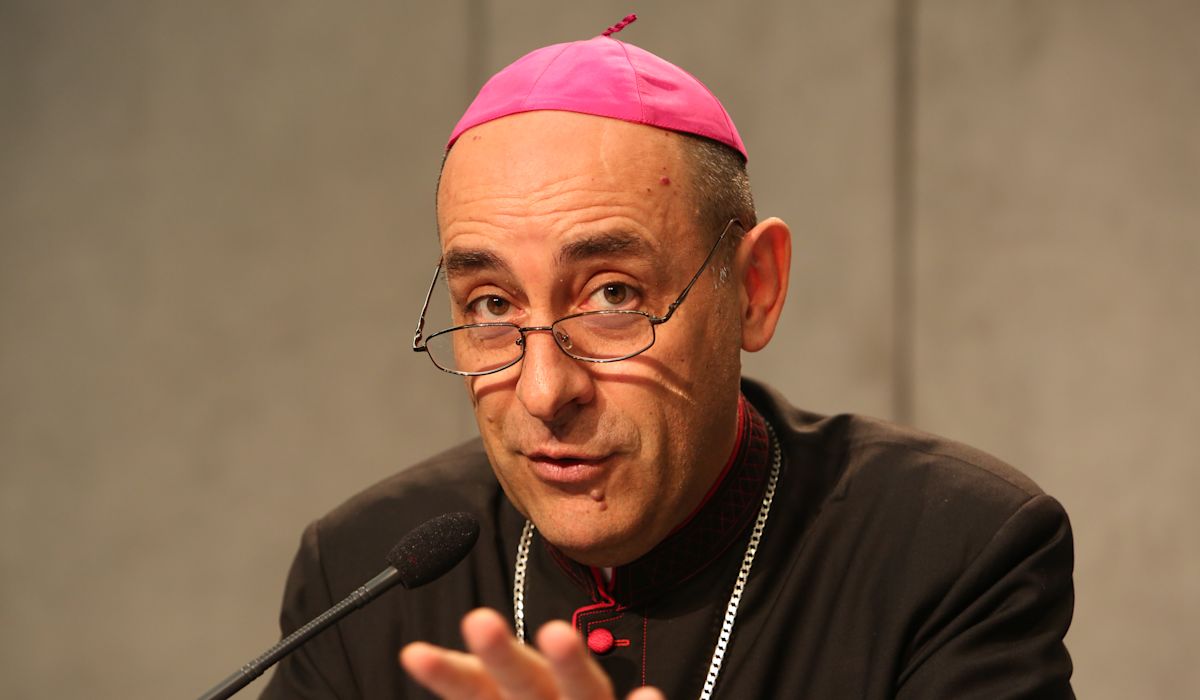 Cardinal Fernández: Offer yourselves to the Lord ‘like clay ready to be ...