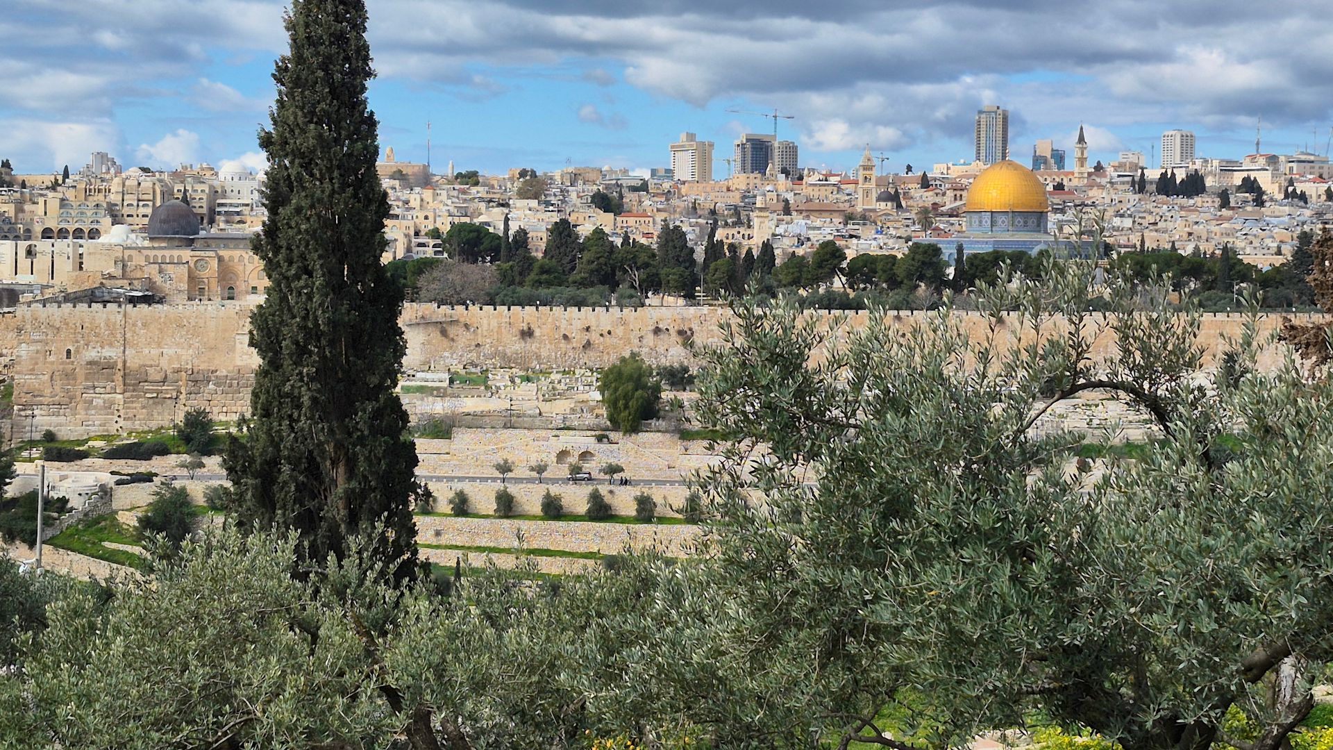 Land policies, teacher bans deepen strain on Christian life in Jerusalem