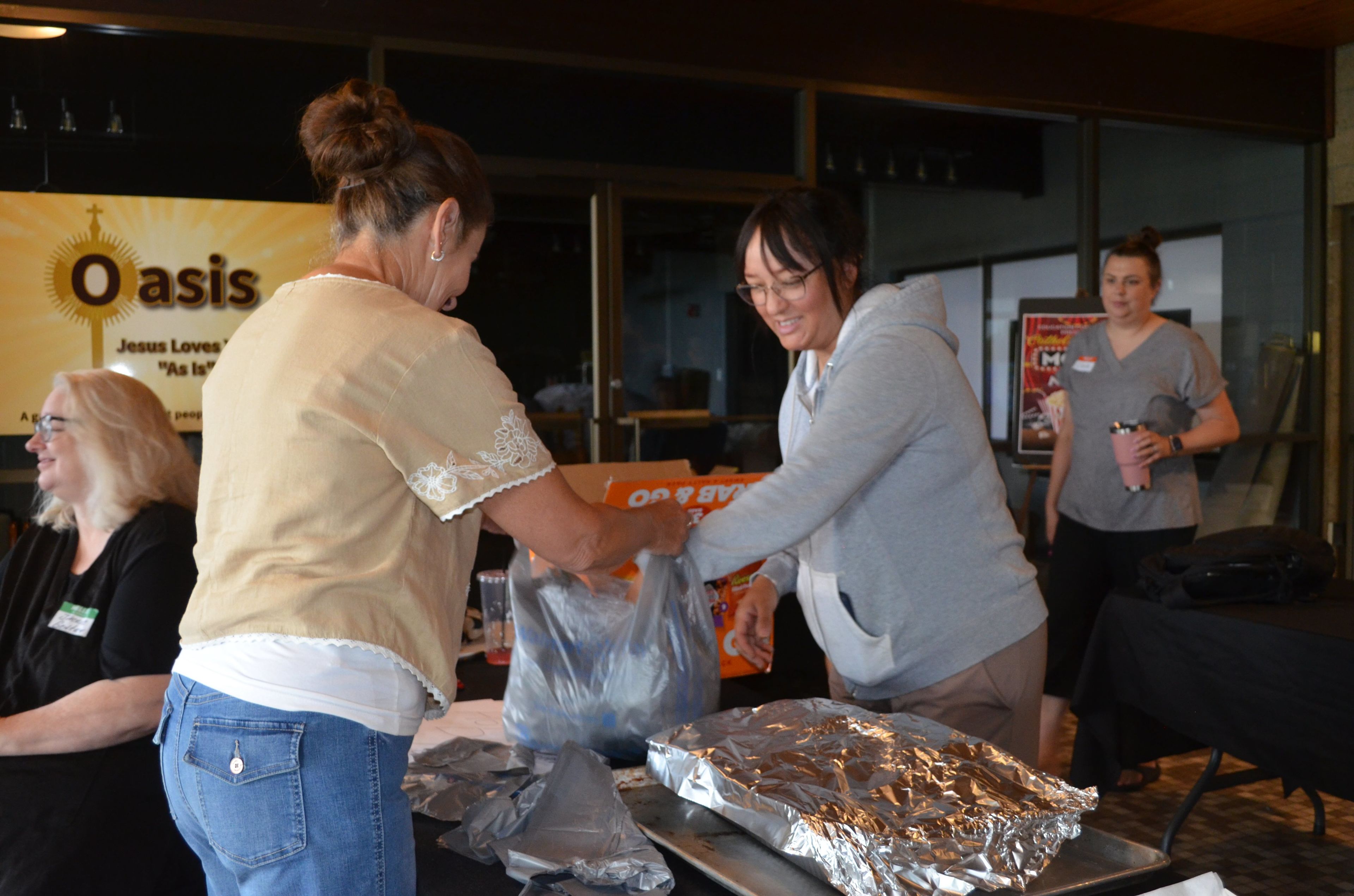 Volunteers prepare lunch at St. Matthias in Crown Point, Indiana.| Credit: Diocese of Gary/Northwest Indiana Catholic