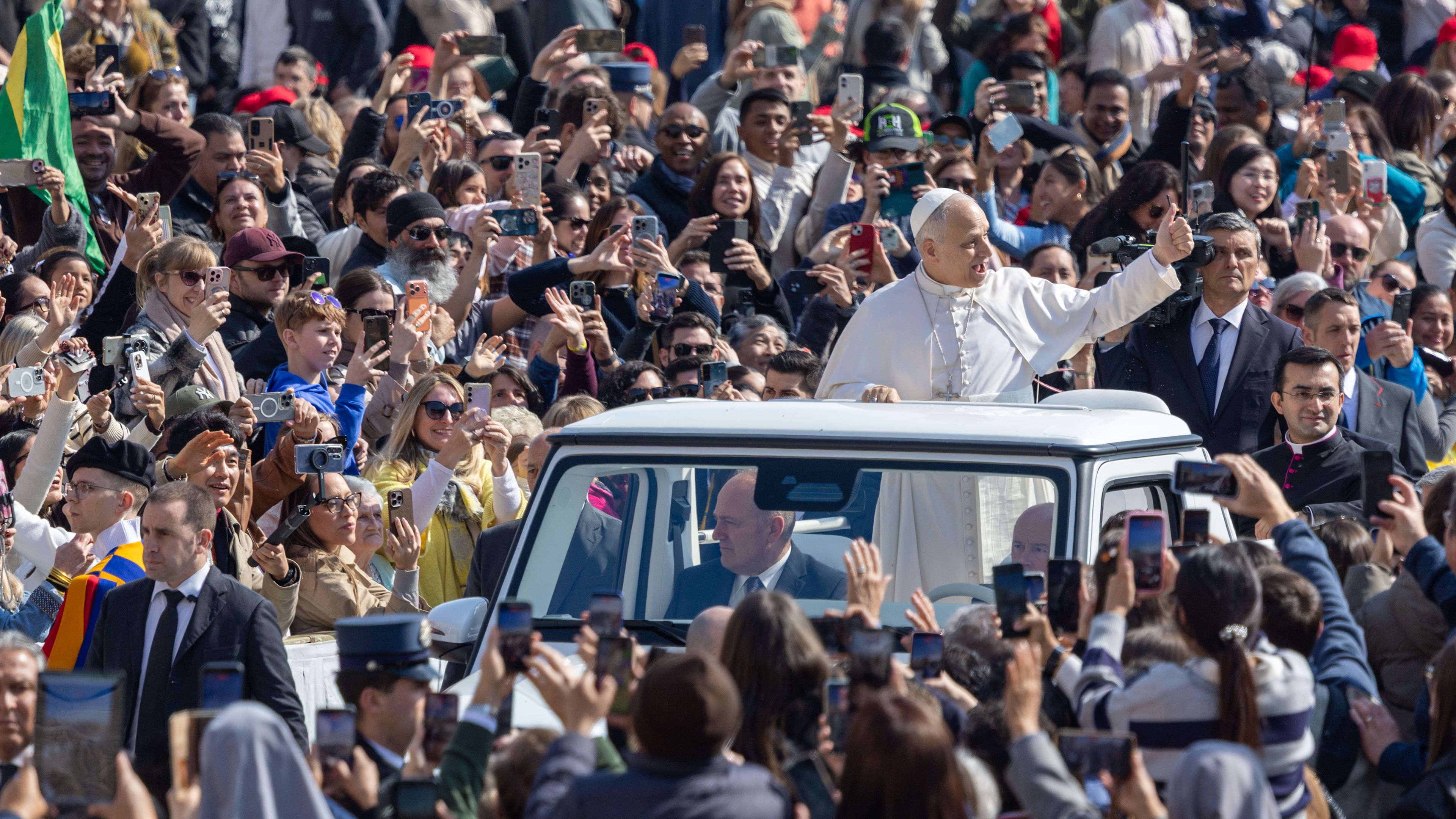 Pope Leo XIV explains why the priesthood is reserved to men