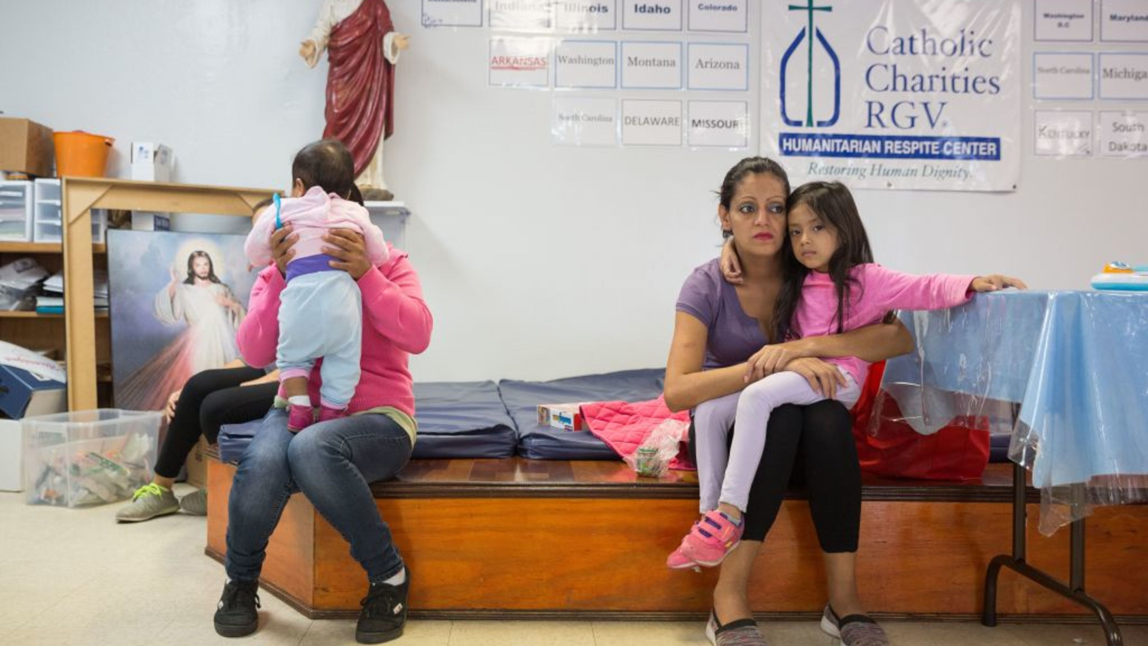 U.S. bishops recover refugee resettlement funds, end lawsuit against State Department