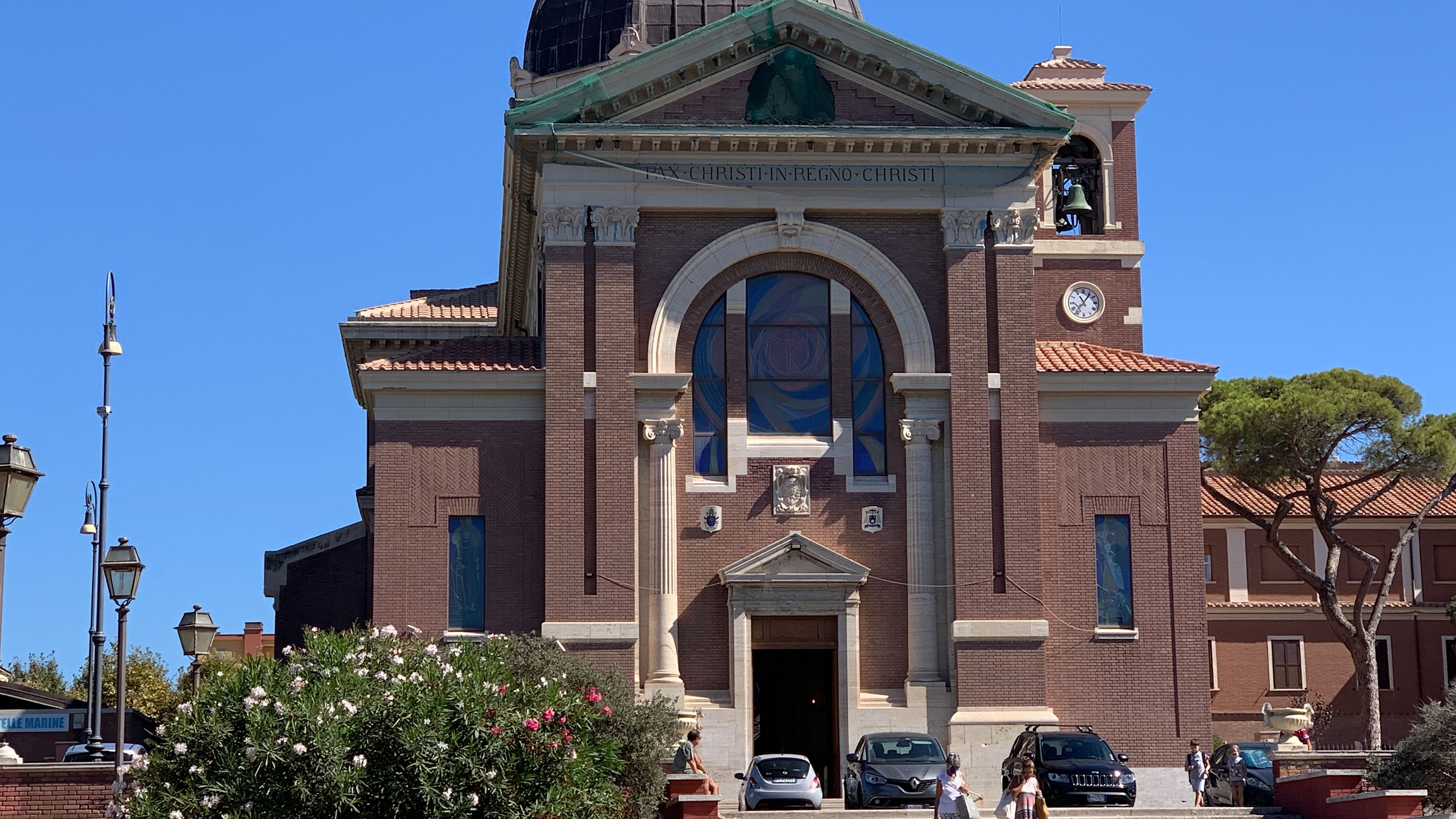 Pope&rsquo;s visit brings hope to seaside community challenged by drugs, prostitution