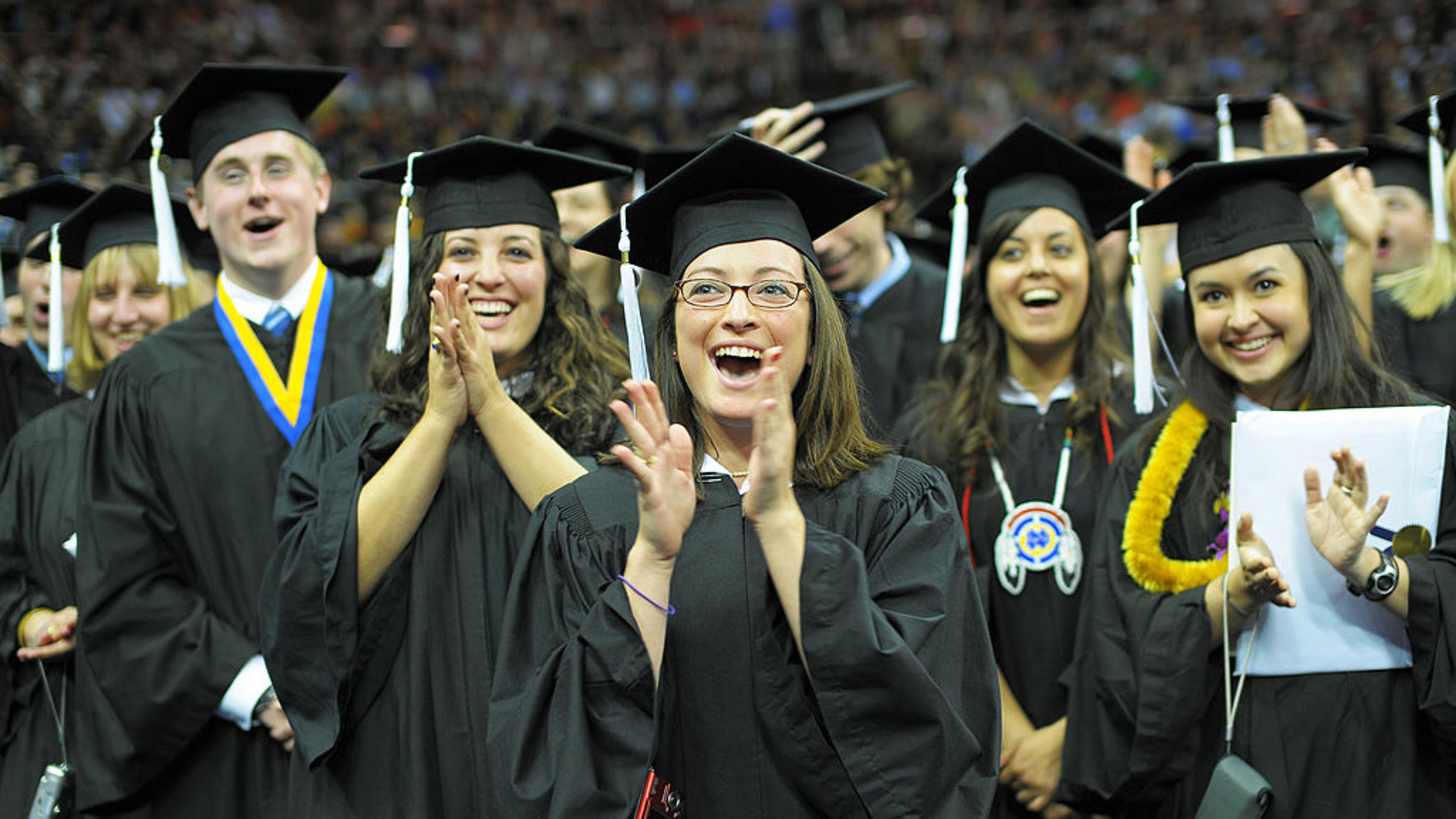Pew report finds 35% of U.S. Catholics are college educated