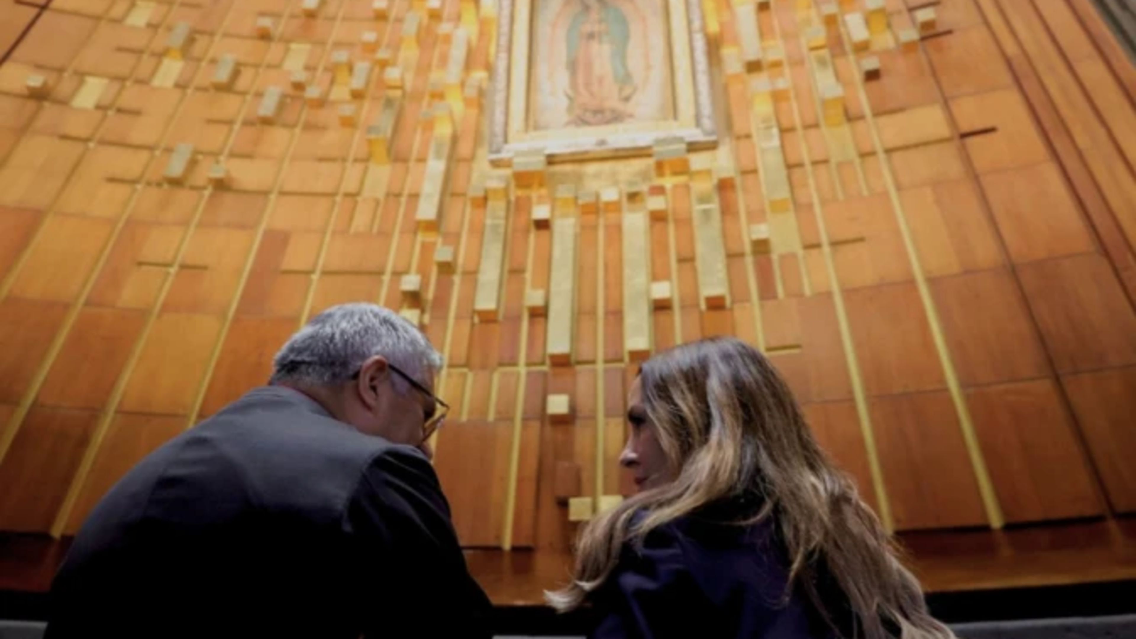 U.S. drug czar prays before image of Our Lady of Guadalupe in Mexico