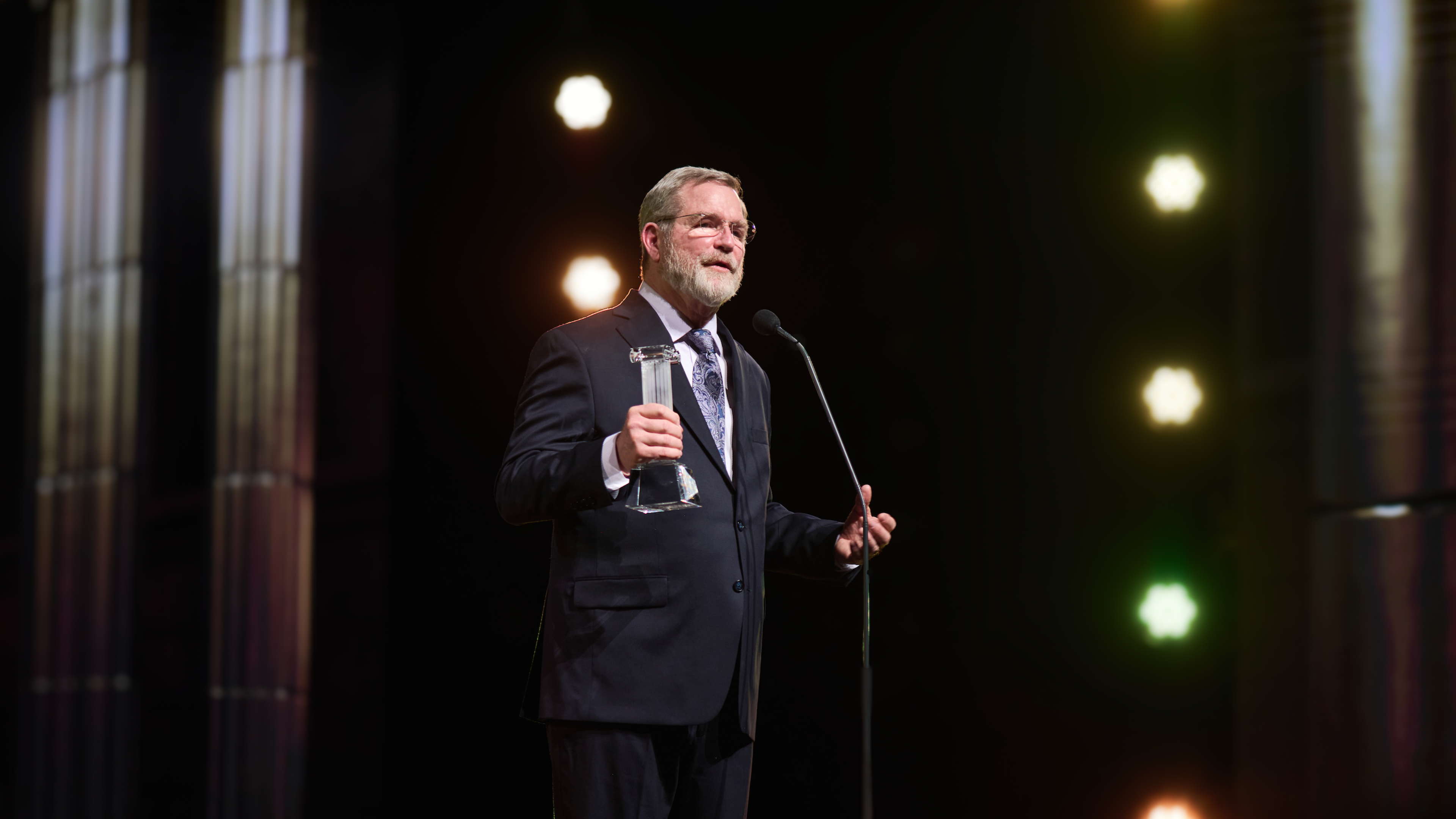 Jeff Cavins, Father Mike Schmitz awarded Pillar Award by Museum of the Bible