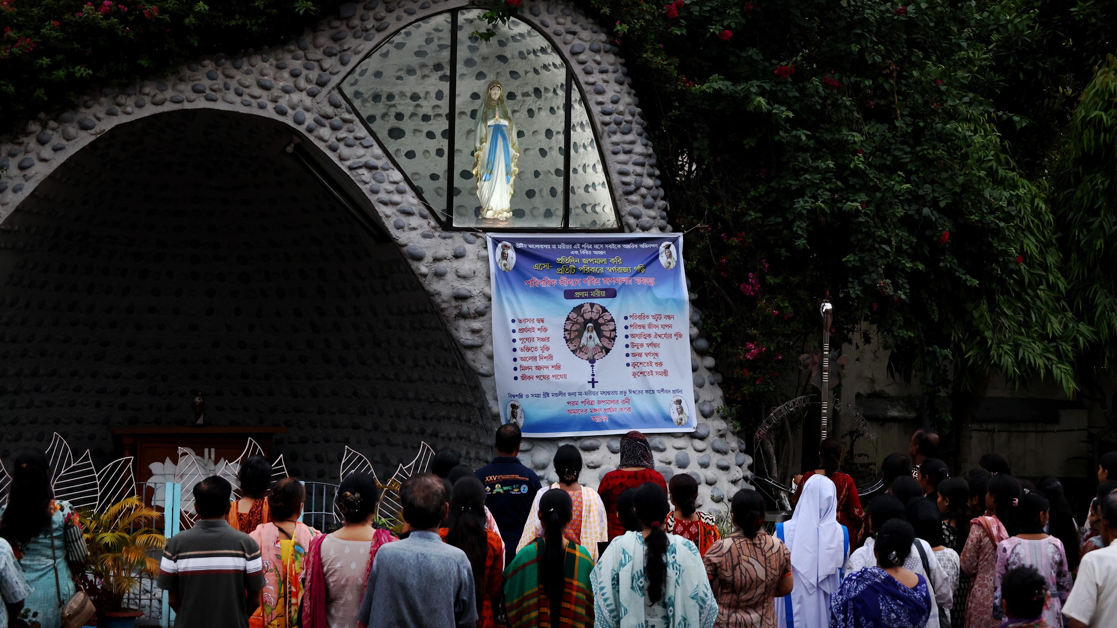 Catholics turn to May rosary to draw youth back to faith in Bangladesh