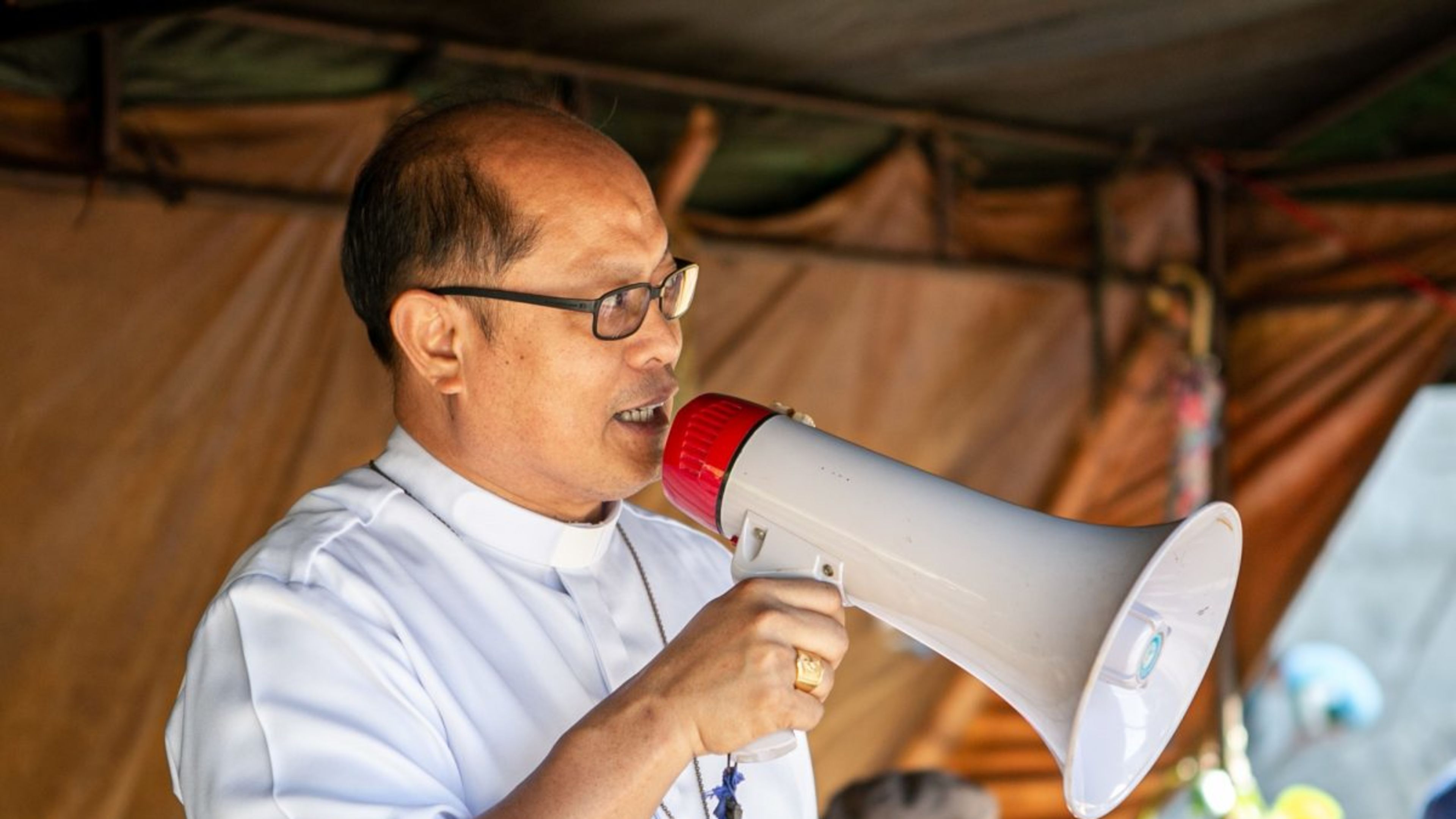 Philippine court dismisses case against bishop involved in mining dispute