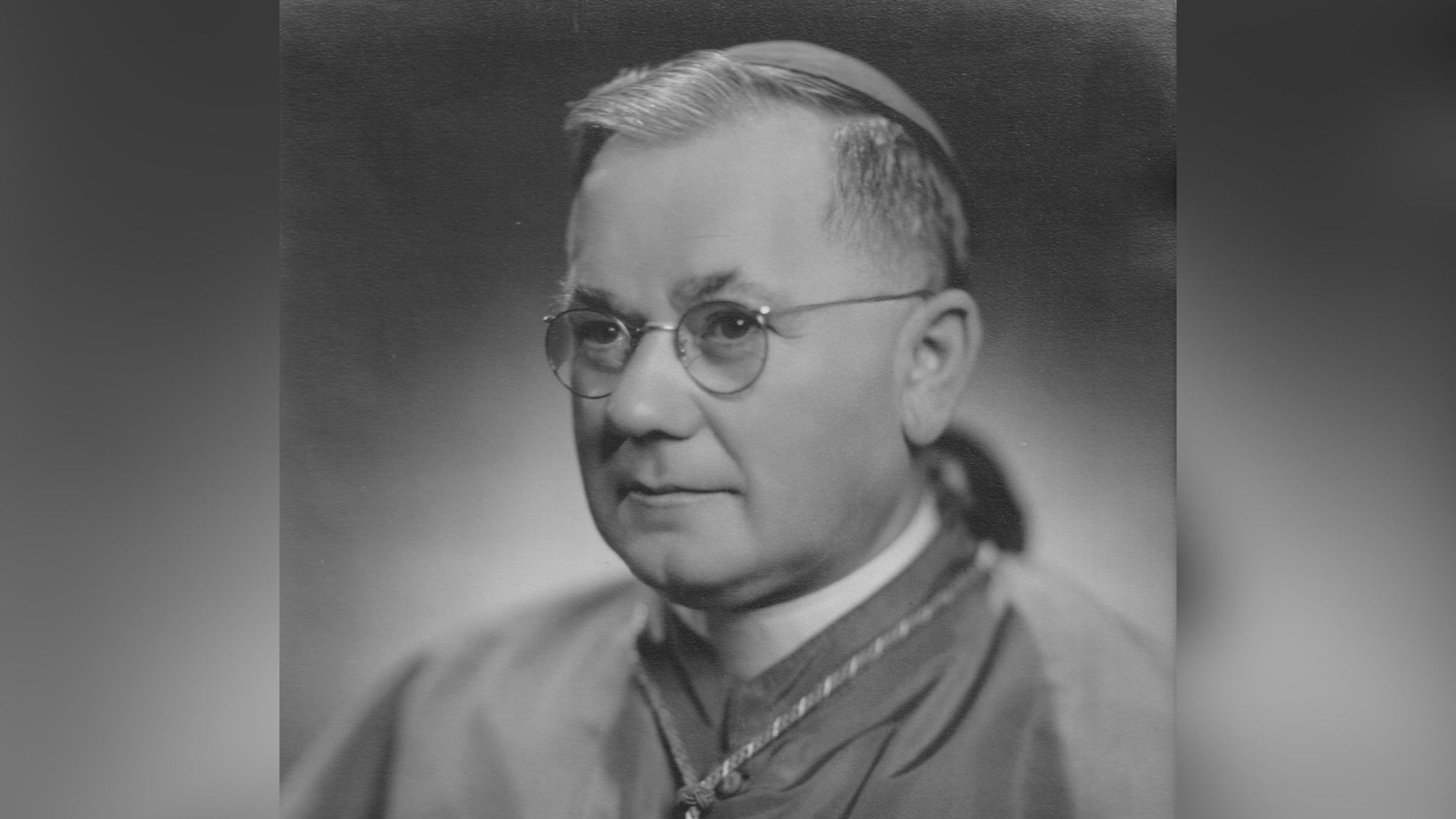 Czech court clears archbishop persecuted by communist regime 