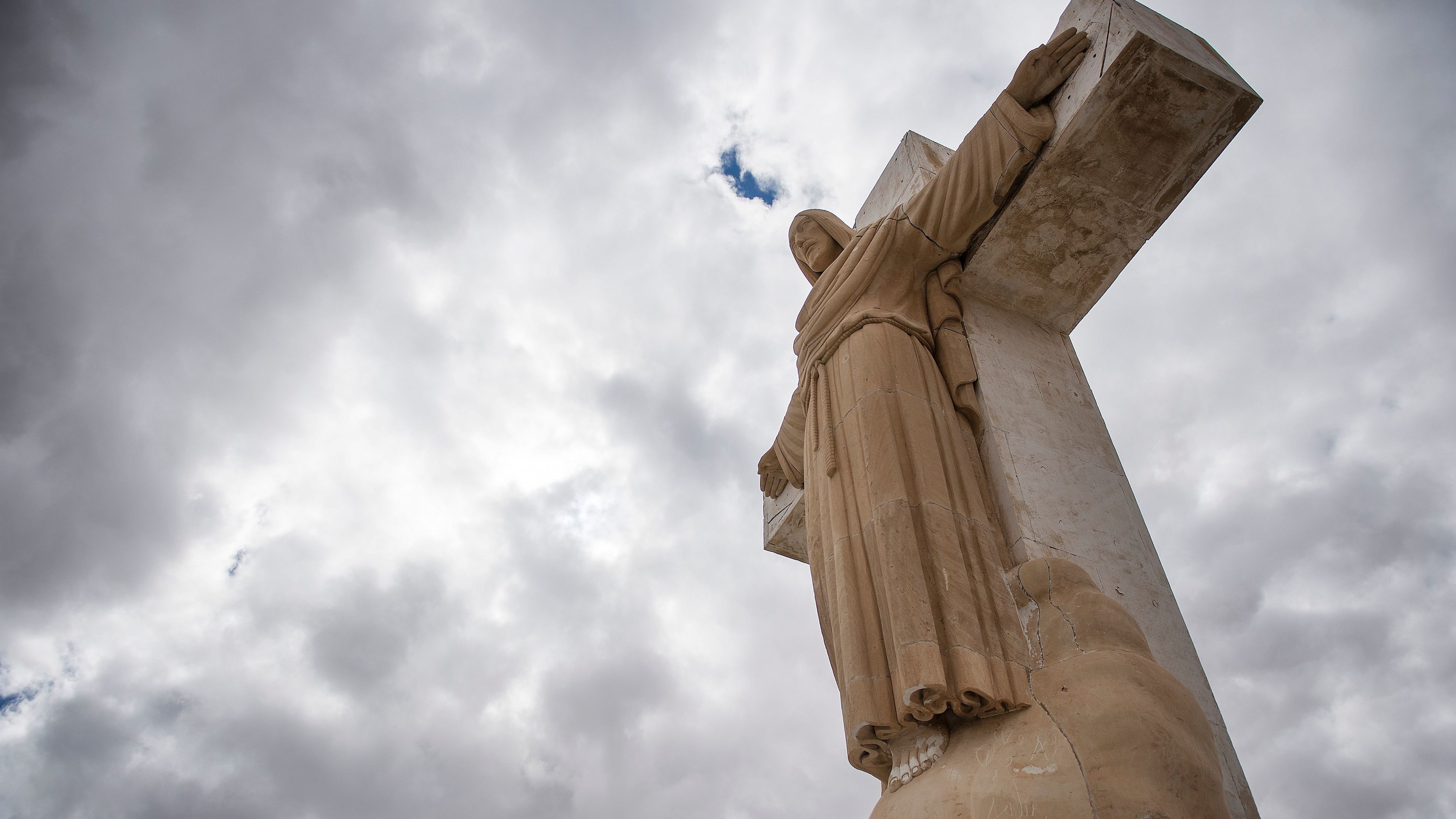 U.S. government moves to seize land from New Mexico diocese to build border wall
