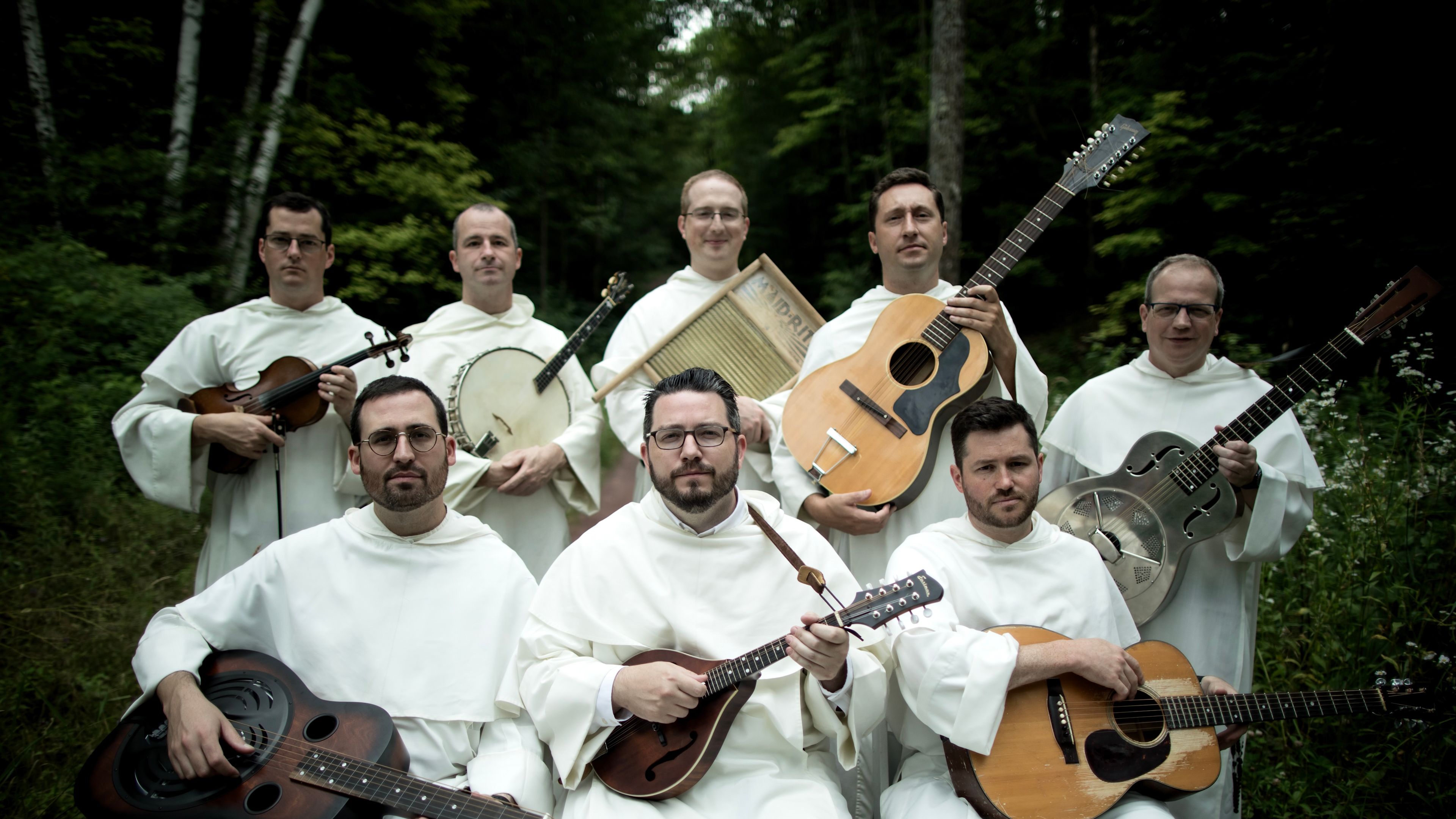 Các tu sĩ Đa Minh “Hillbilly Thomists” ra mắt album mới Strange Land Các tu sĩ Đa Minh “Hillbilly Thomists” ra mắt album mới Strange Land