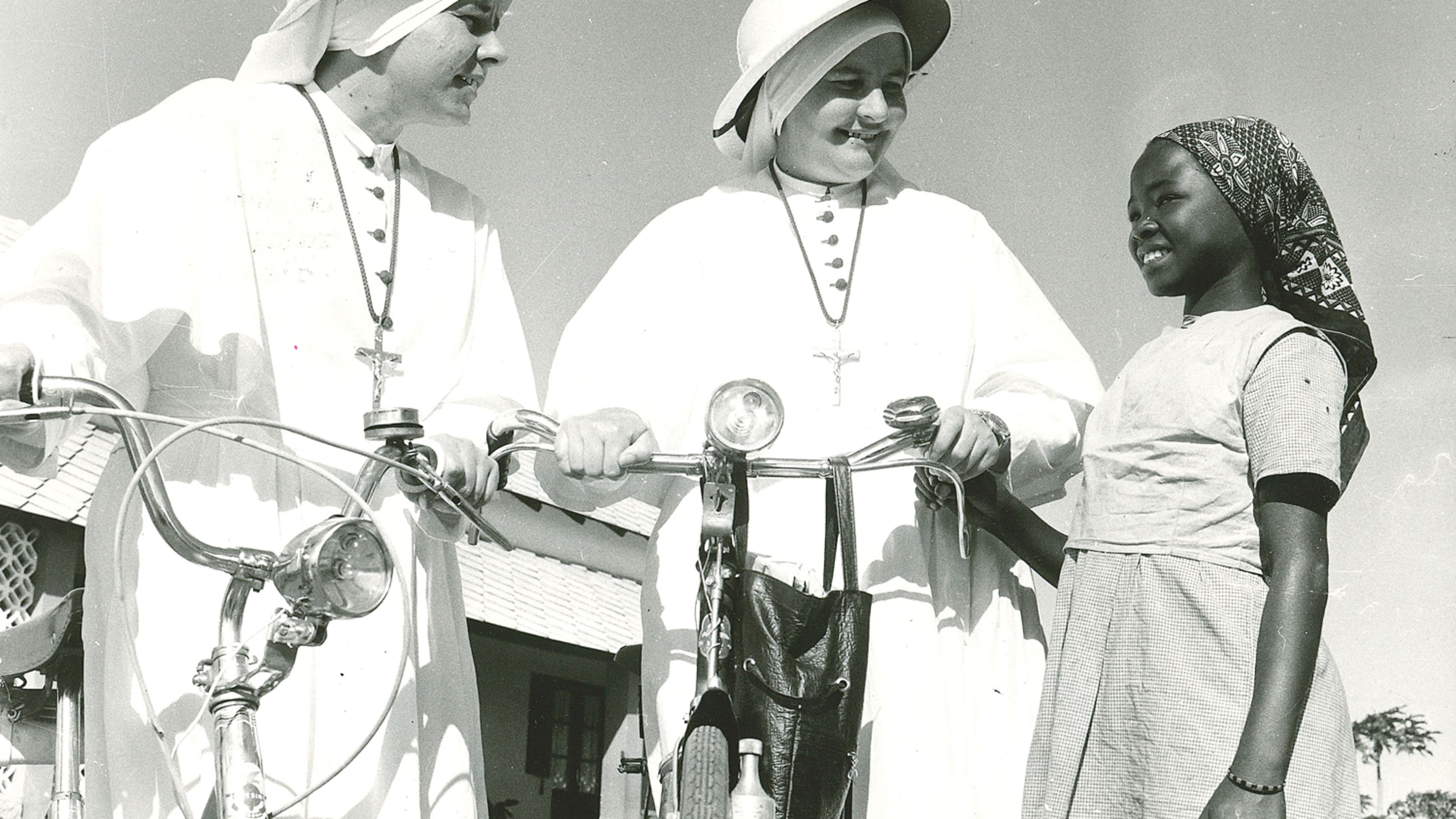 Two Comboni missionary sisters in Mozambique (undated). | Credit: Pontifical Mission Societies Spain