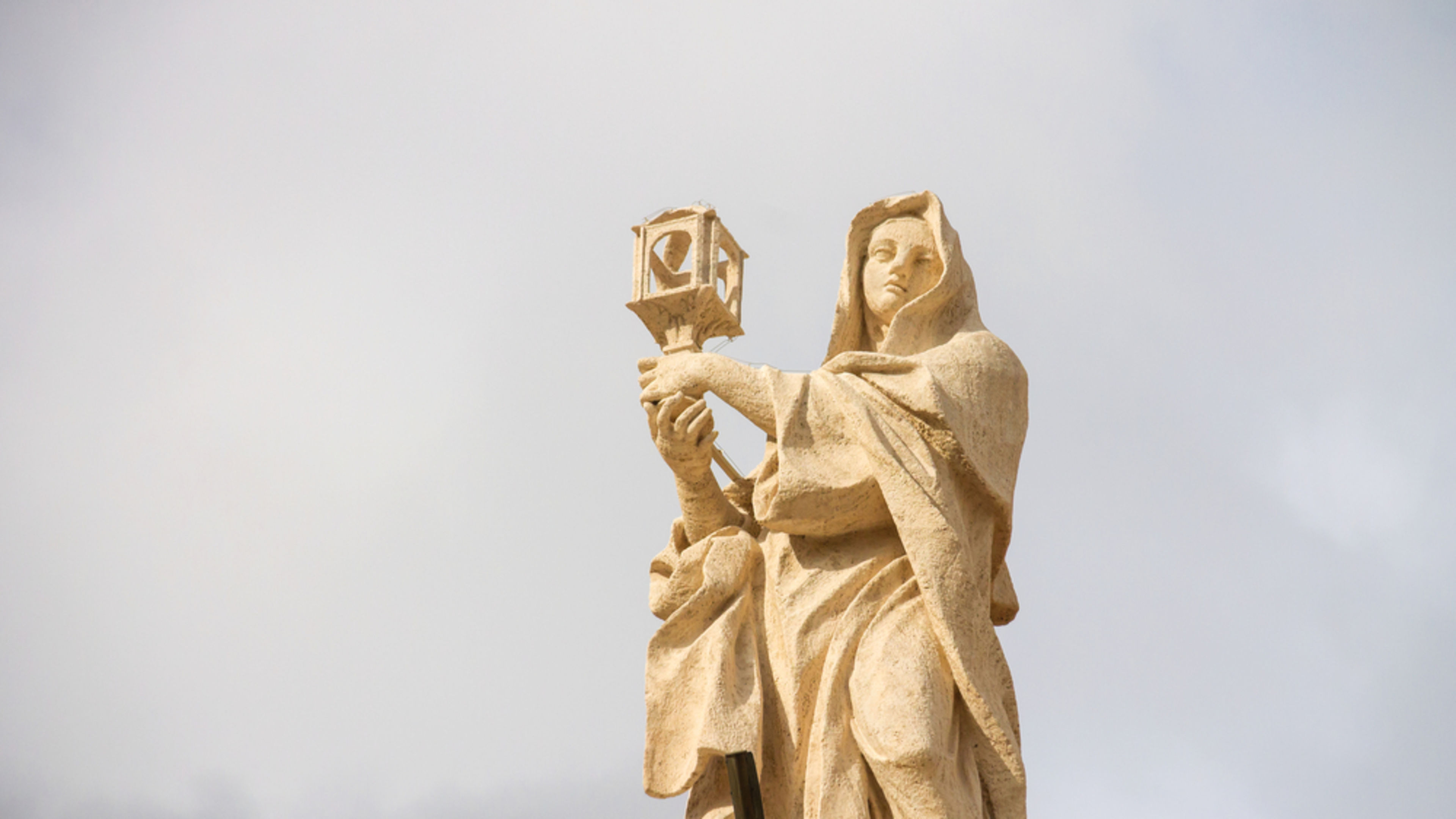 St. Clare of Assisi on the colonnade of saints at the Vatican. | Credit: Nick_Nick/Shutterstock