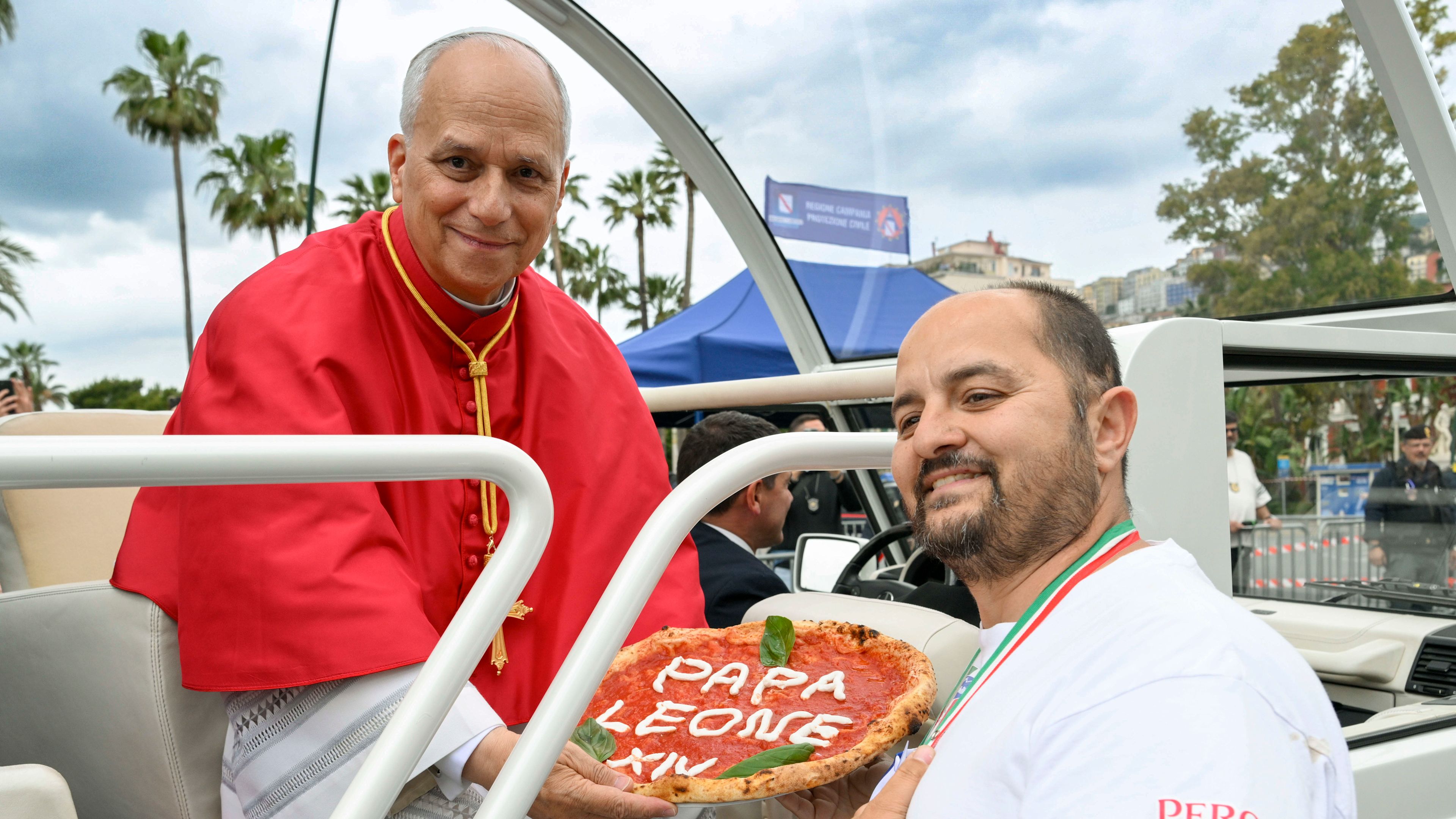 PHOTOS: Pope Leo XIV visits Pompei and Naples in Italy