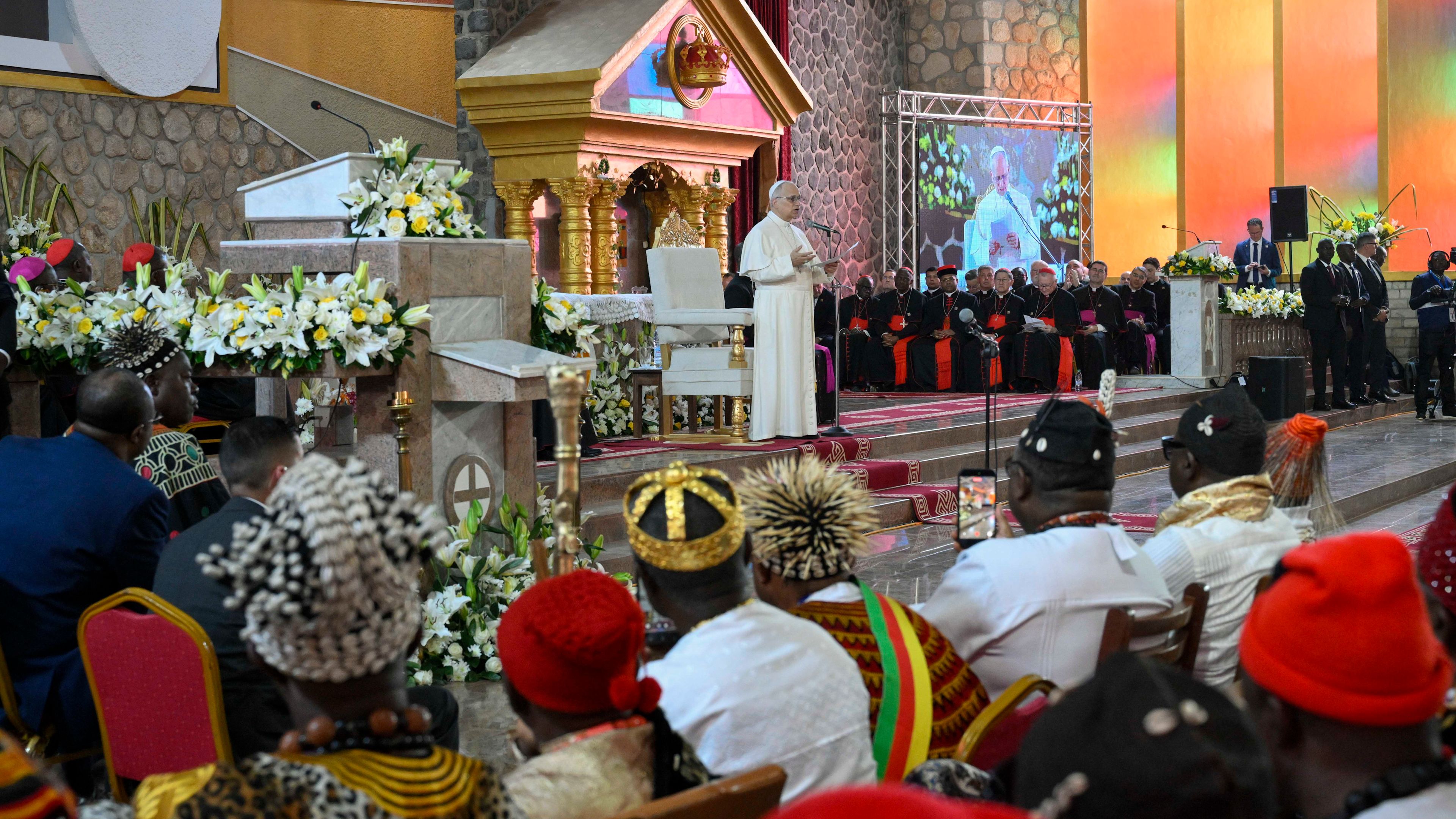 Pope Leo XIV in Cameroon urges Christians and Muslims to heal wounds of conflict