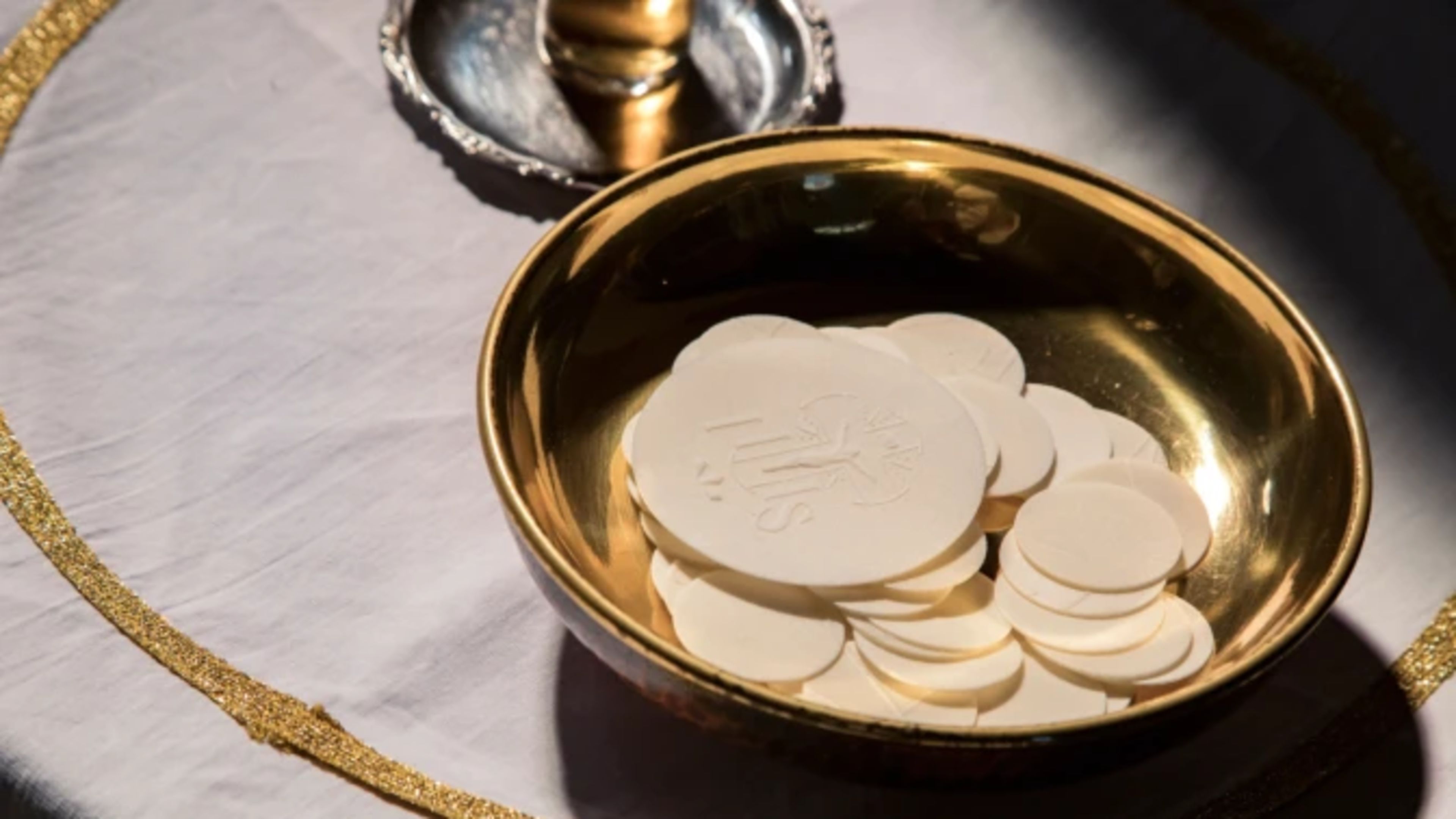 Eucharist stolen, faithful robbed during adoration in Mexico on Holy Saturday