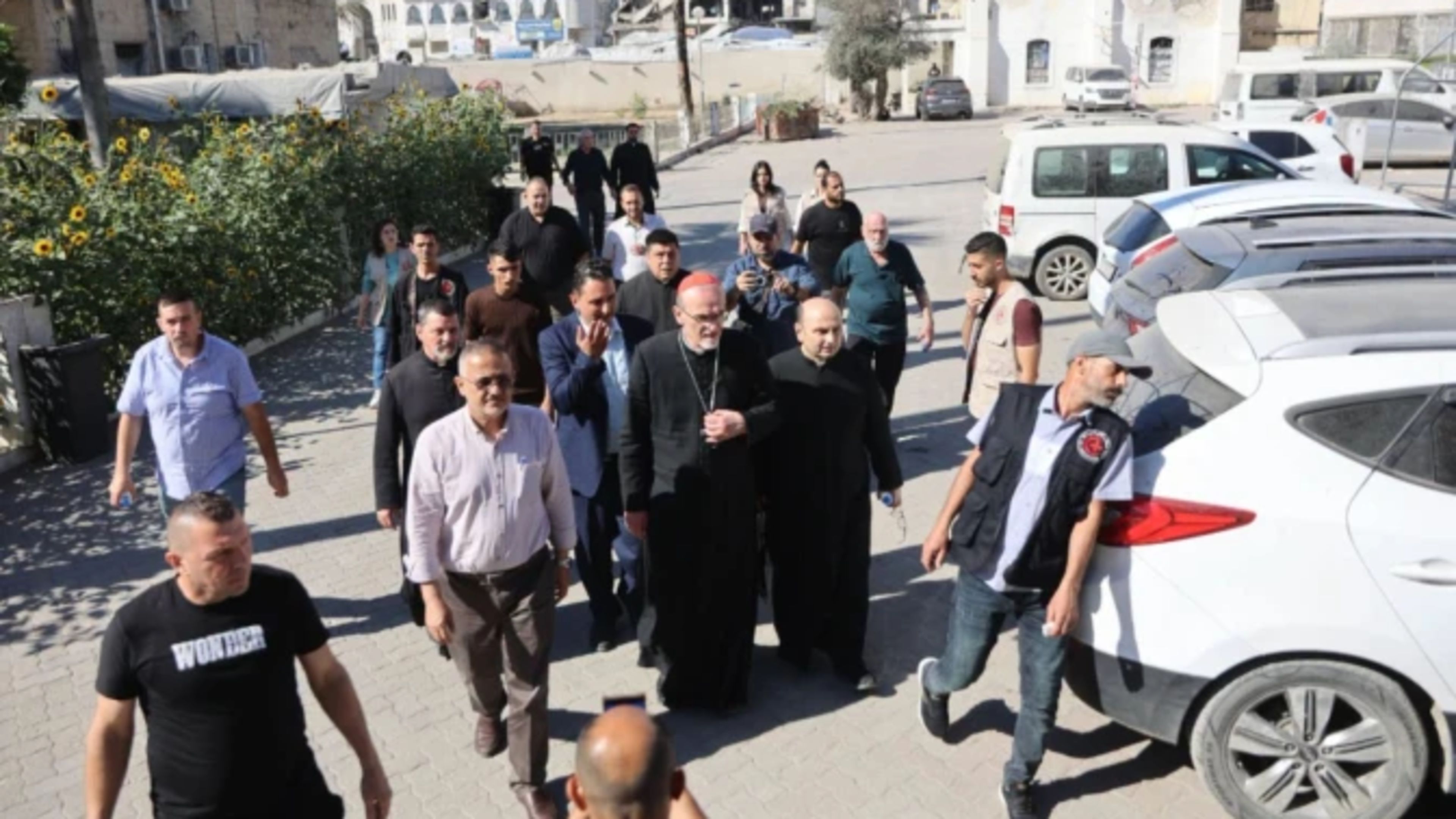 Cardinal Pizzaballa and Orthodox Patriarch Theophilus III of Jerusalem visit the Gaza Strip