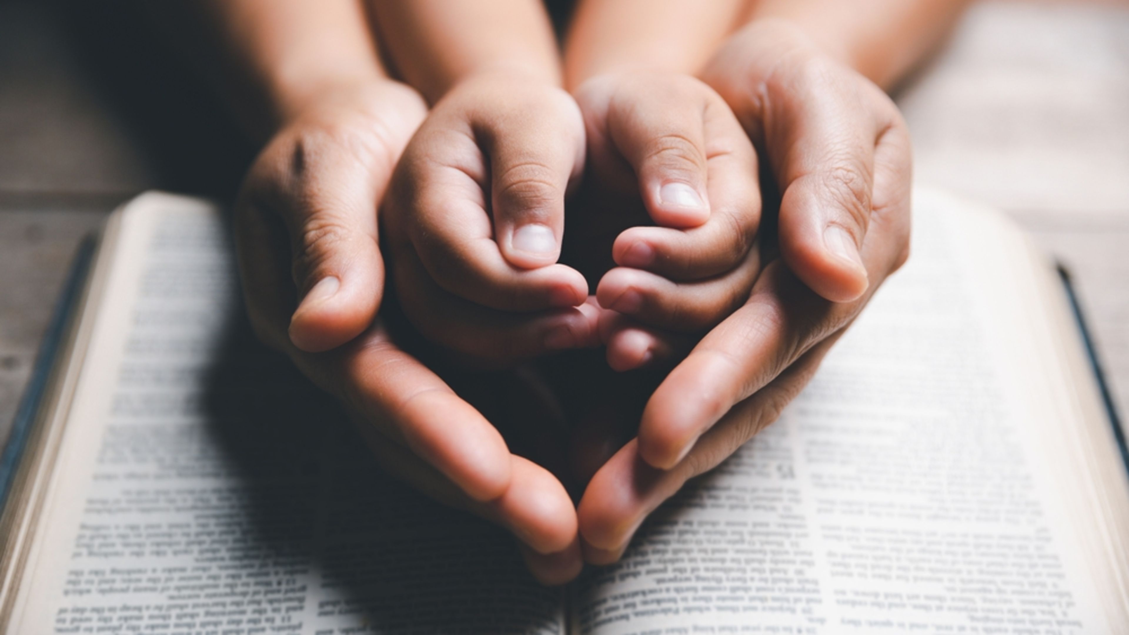 Research finds parents play decisive role in children’s religious future