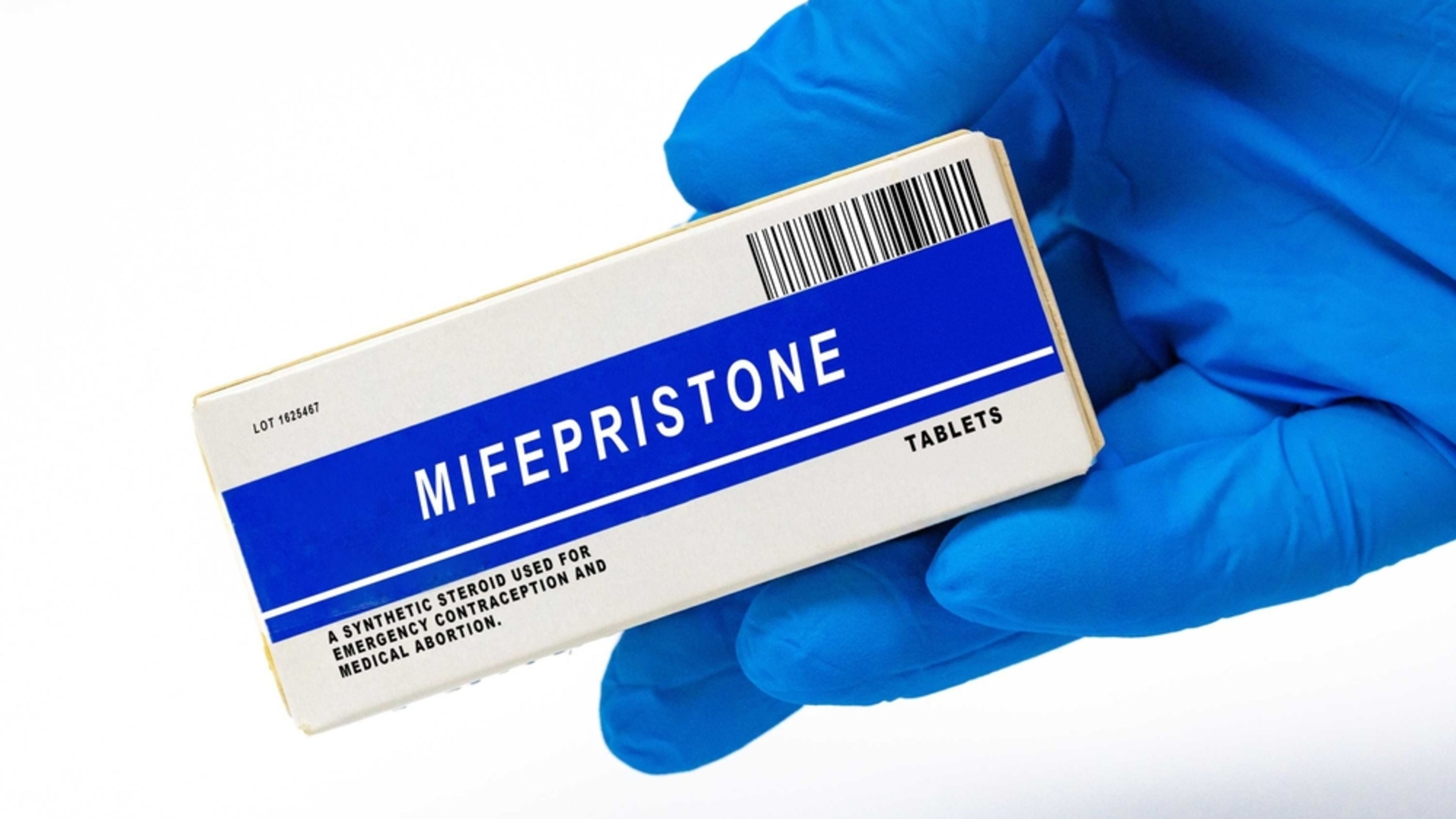 Supreme Court temporarily extends access to mail-order mifepristone