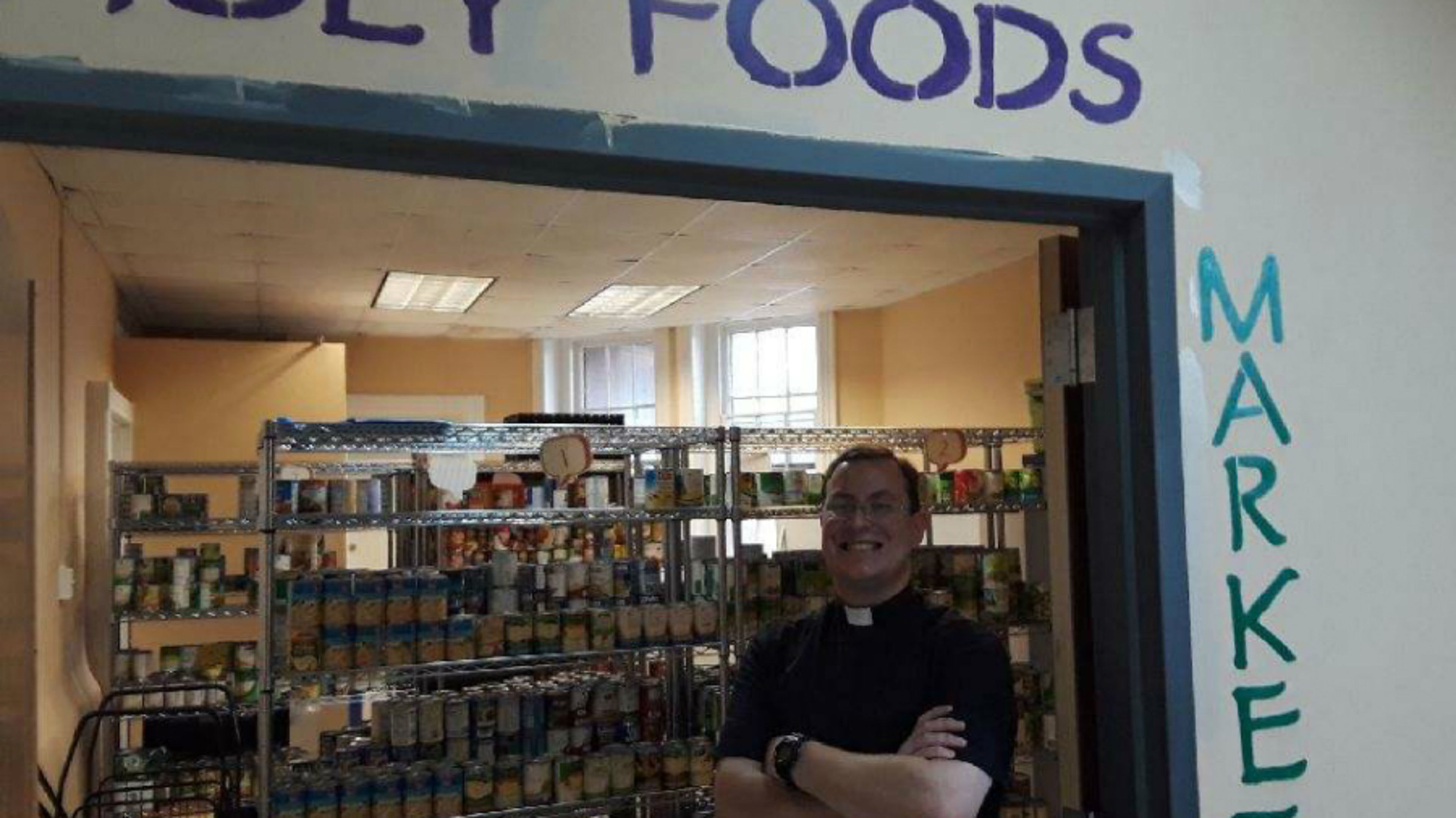 ‘Holy Foods Market’ brings customer service to local pantry