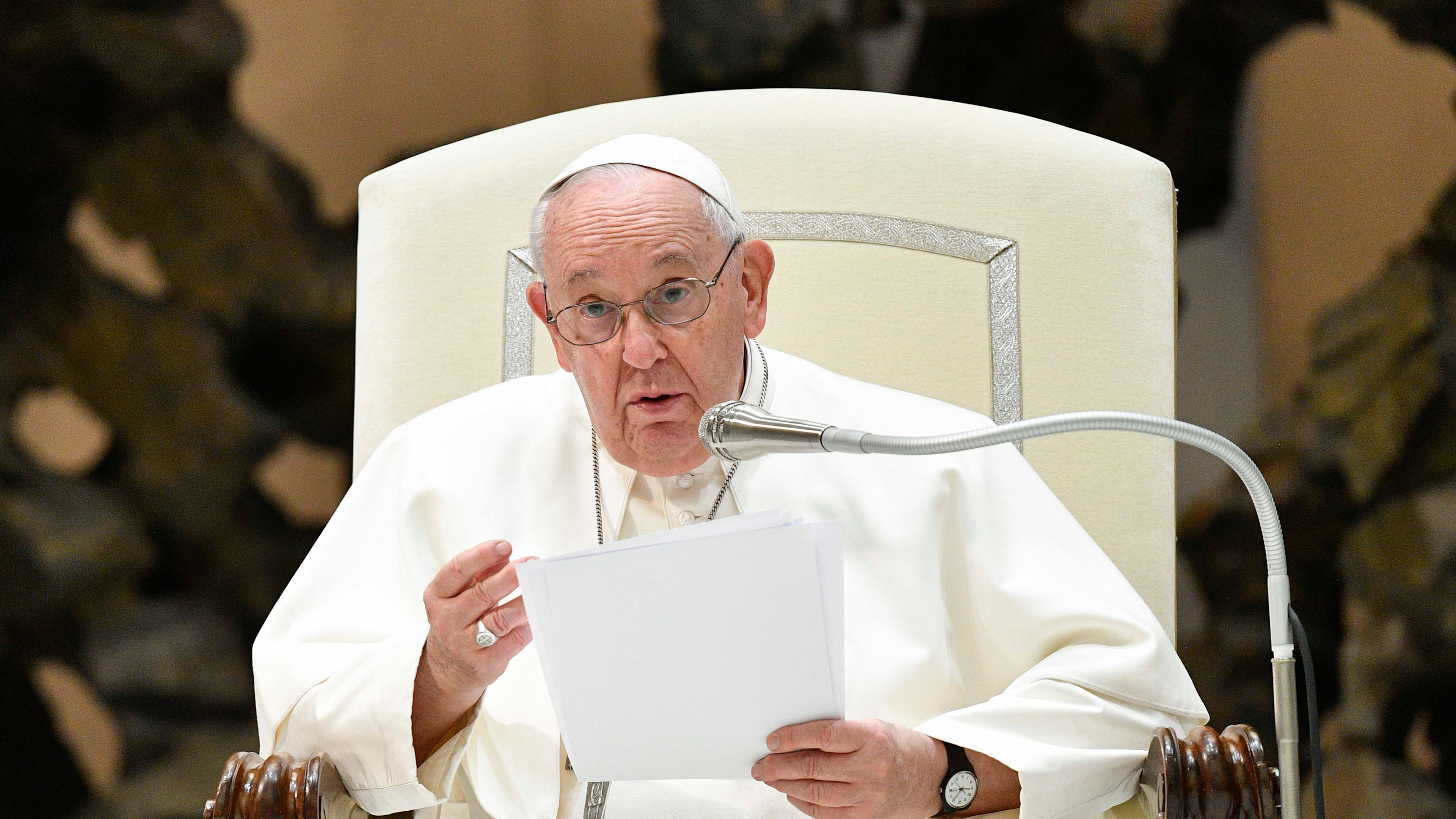 Pope Francis decrees permanent ‘Vos estis lux mundi’ legislation to ...