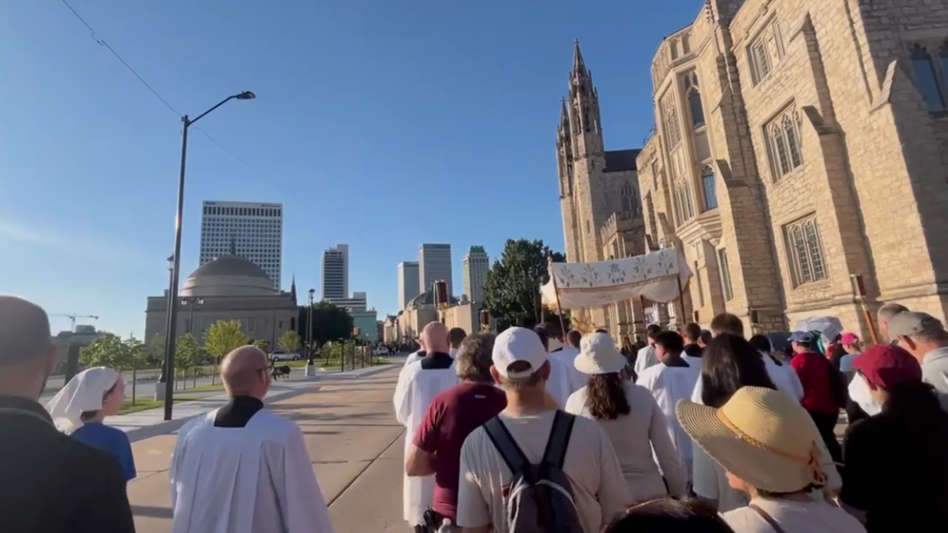 Eucharistic revival urges pilgrims to meet anti-Catholic protests with ...