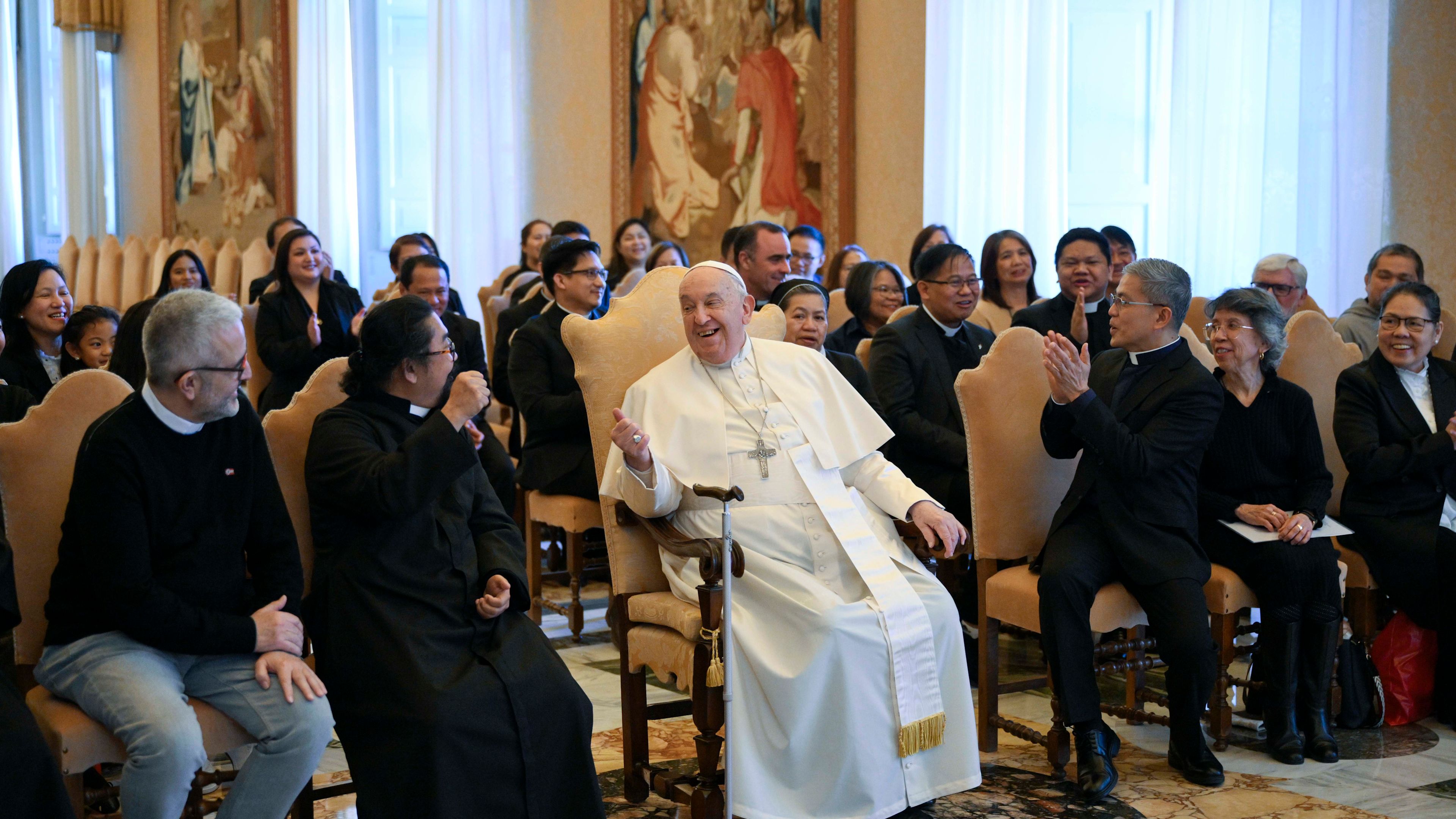 Pope Francis to Filipino community in Spain: The Church ‘is a warm and ...