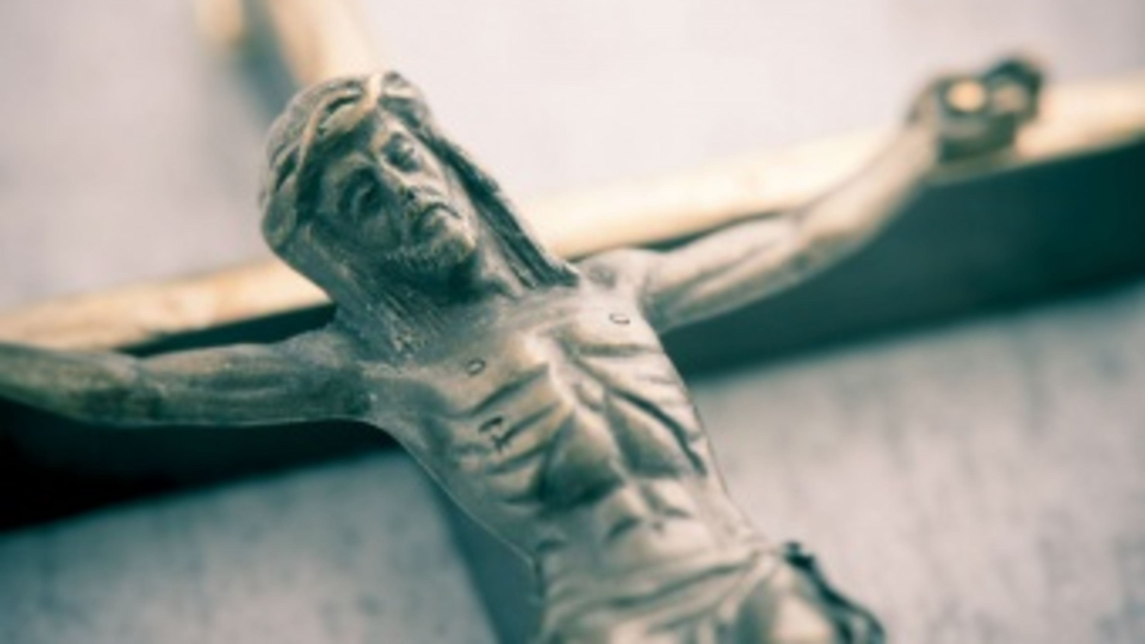5 ways to solemnly celebrate Good Friday