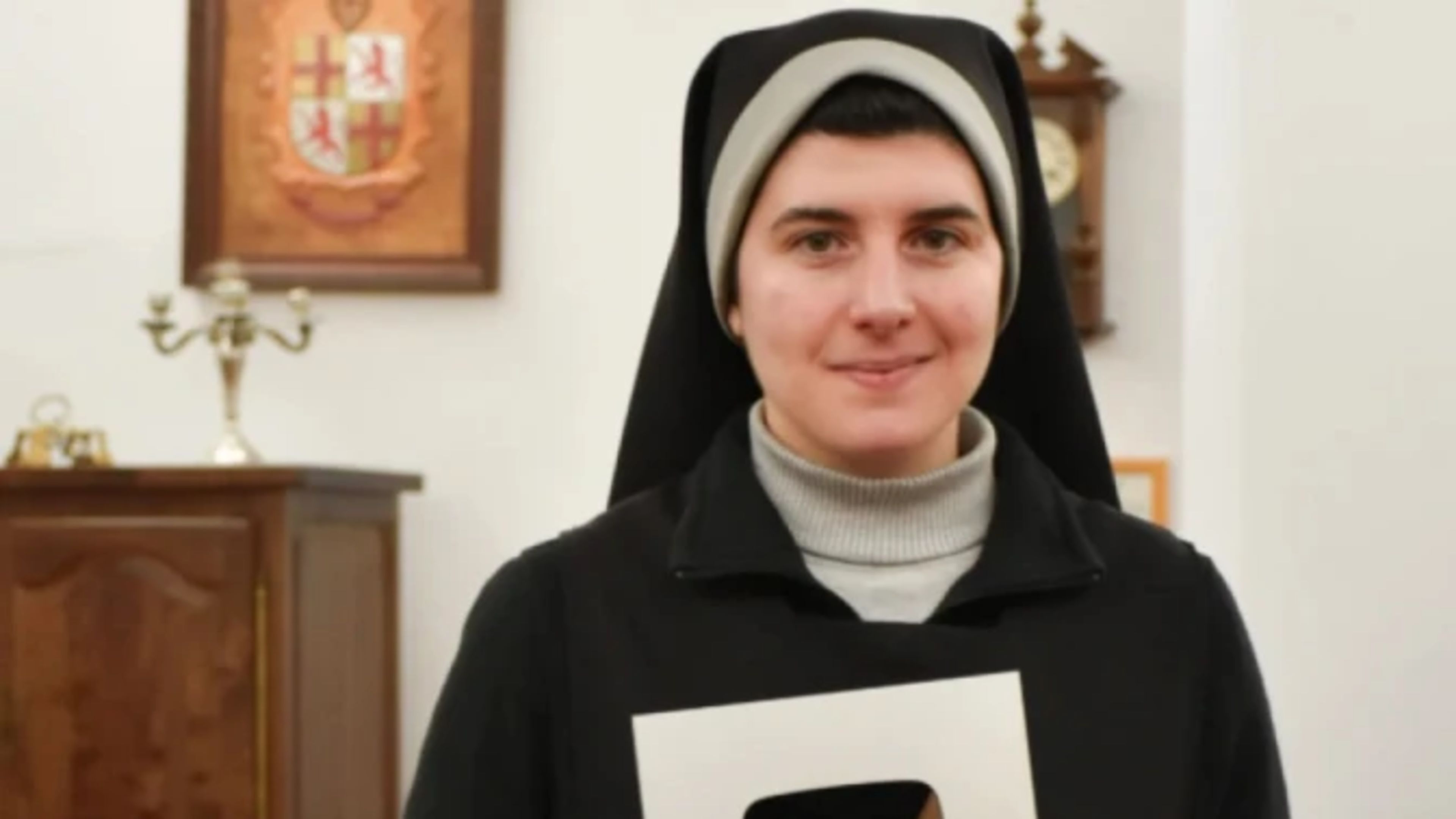 Influencer nun: Parents most opposed to a religious vocation are not the most atheistic ones