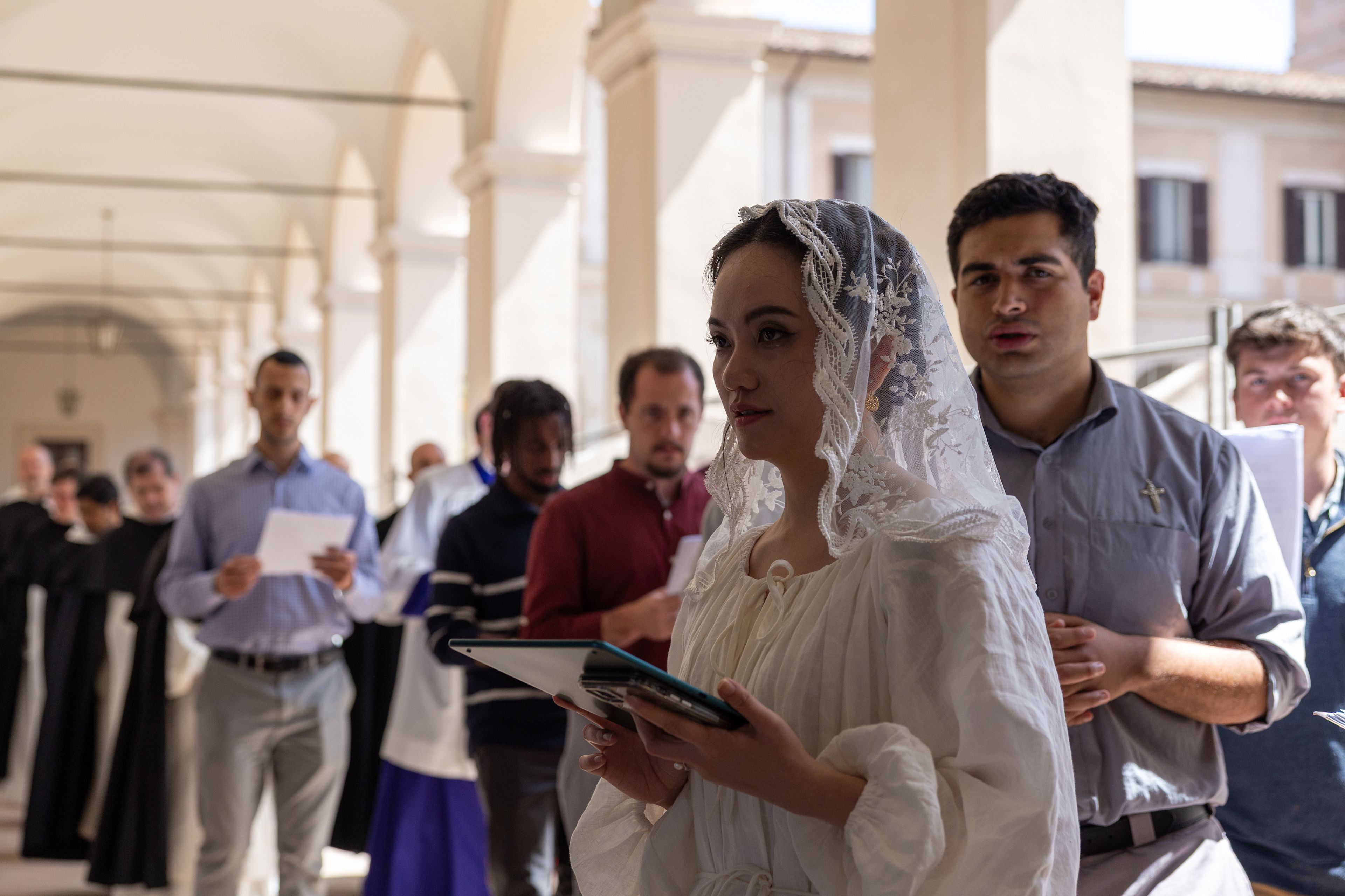 Angelicum Marks 25 Years of Eucharistic Adoration