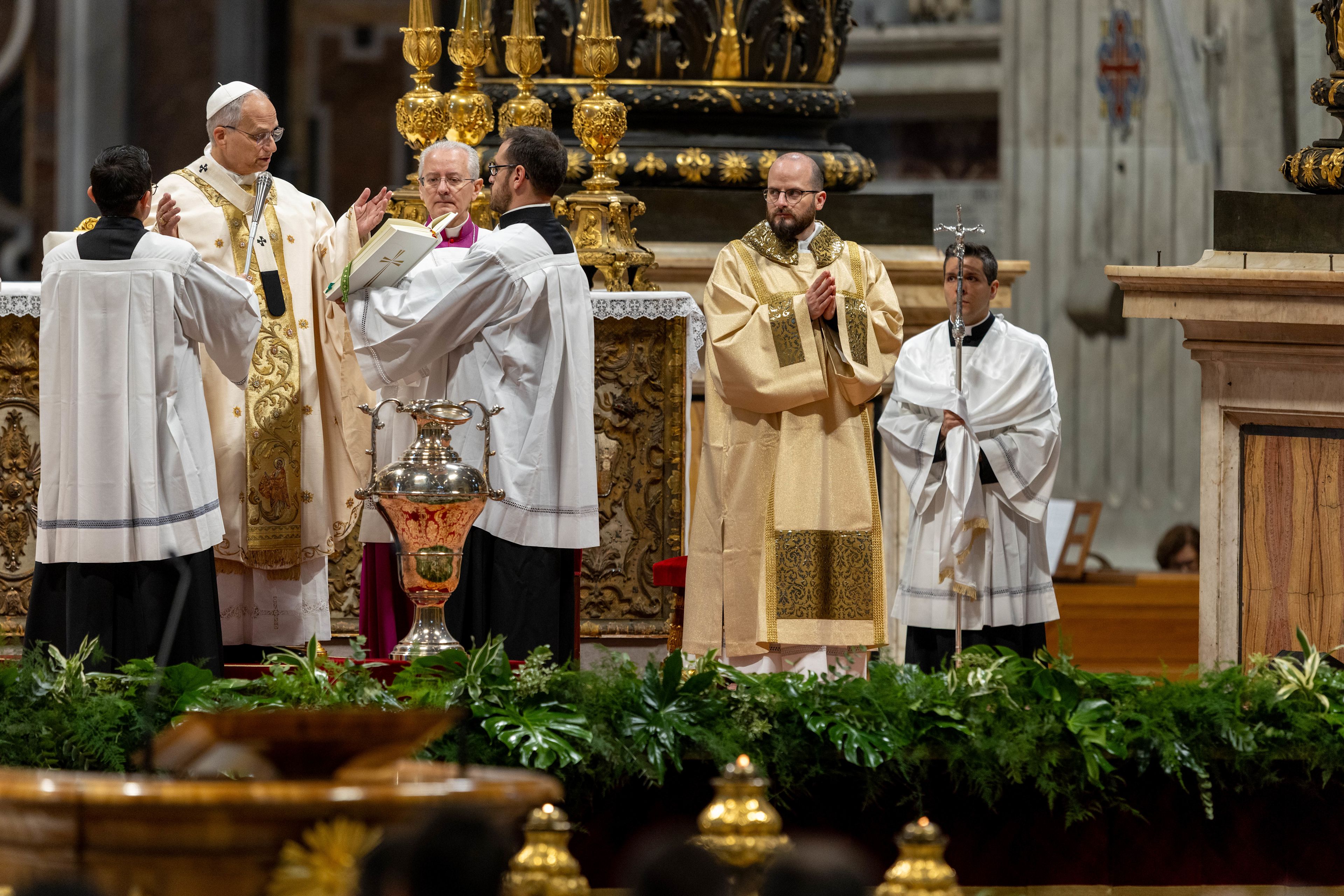 PHOTOS: Holy Thursday Chrism Mass at the Vatican