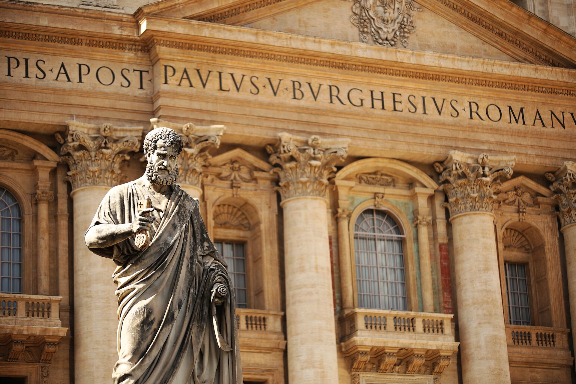 Szent Péter szobra a Szent Péter-bazilika előtt. | Fotó: Vatican Media