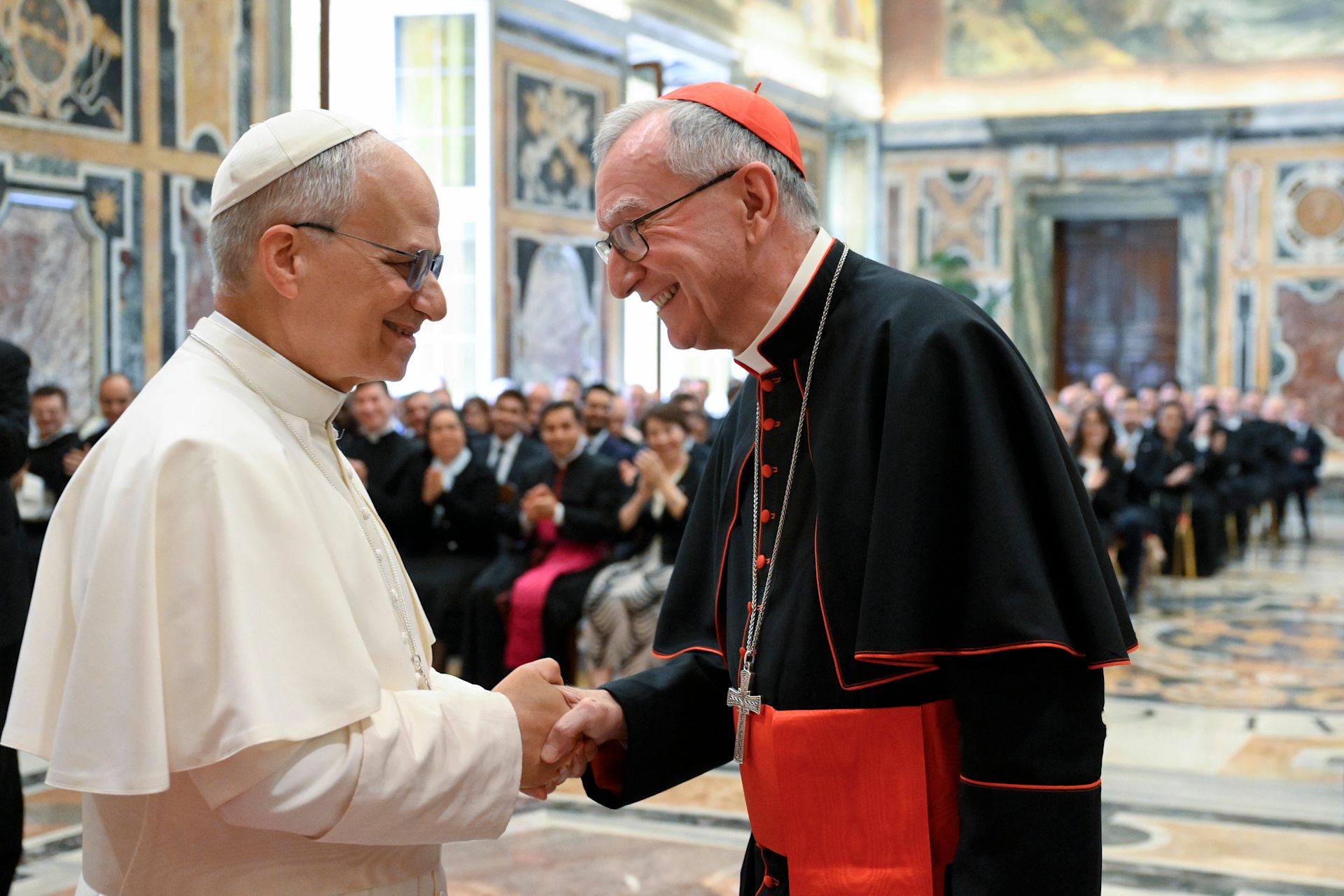 Pietro Parolin bíboros, vatikáni államtitkár XIV. Leó pápával találkozik a Vatikánban 2025. június 5-én. | Fotó: Vatican Media