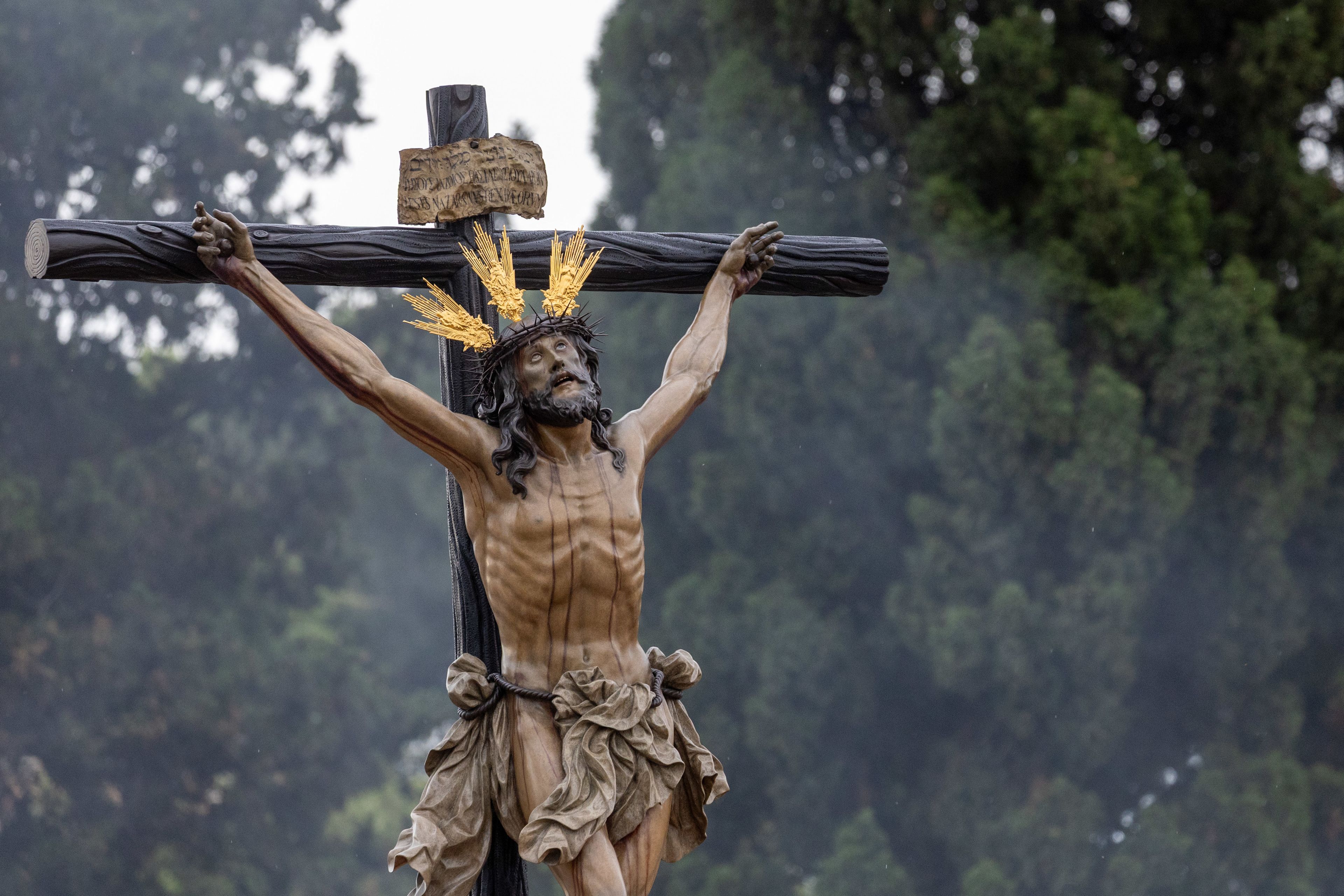 PHOTOS: The grand procession of the Jubilee of Confraternities in Rome