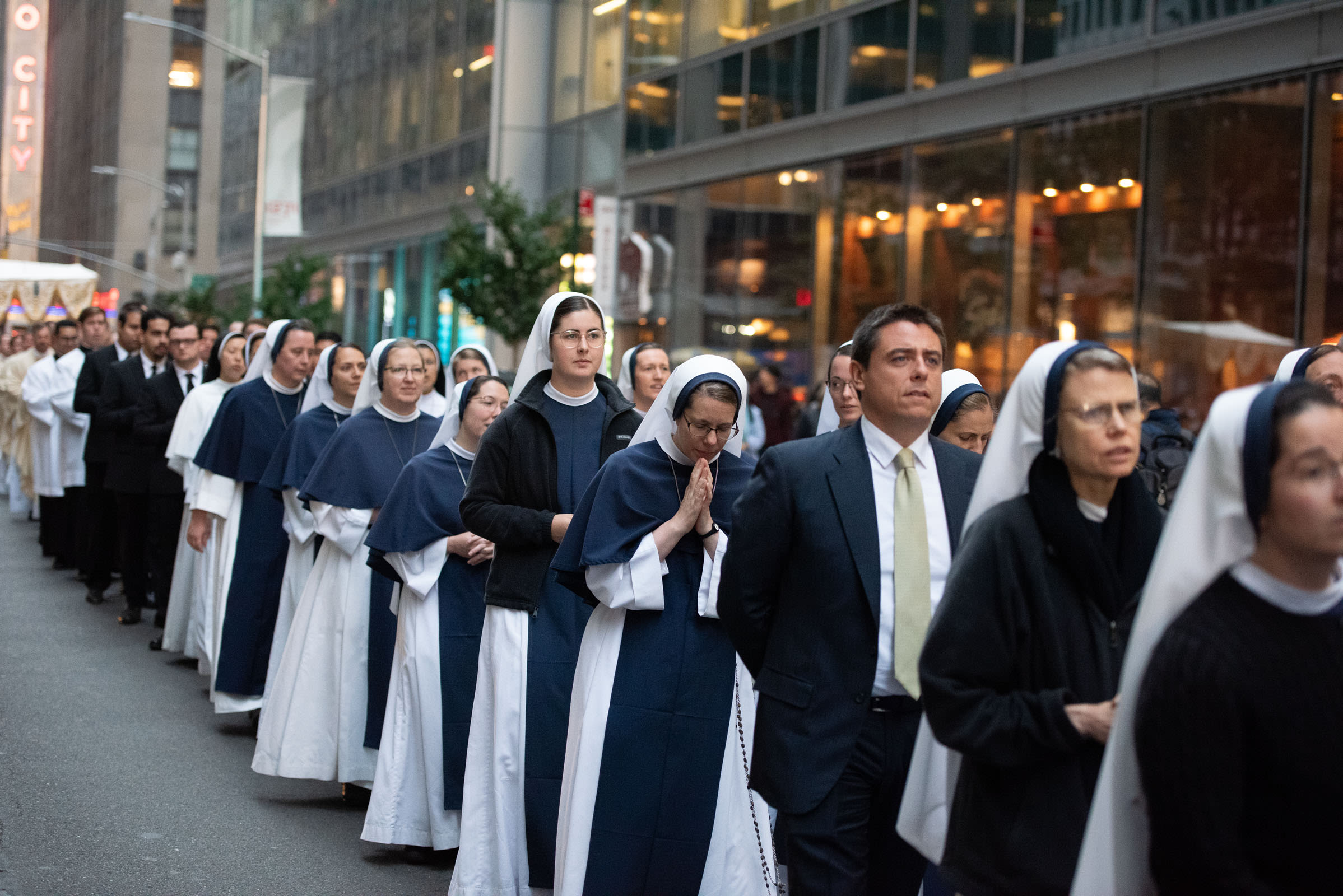PHOTOS: Eucharistic procession passes through the heart of New York City