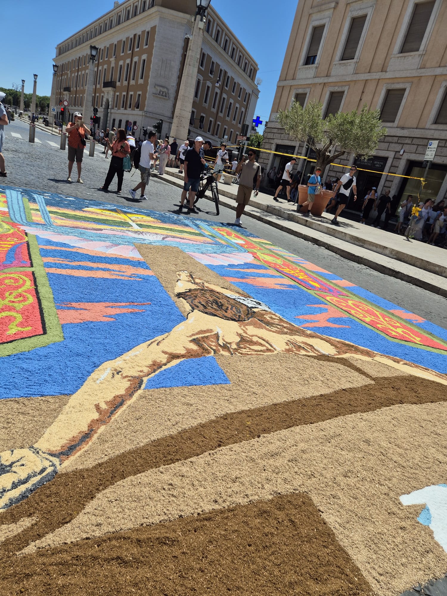 Rome celebrates its patron saints with a burst of colorful flowers on ...