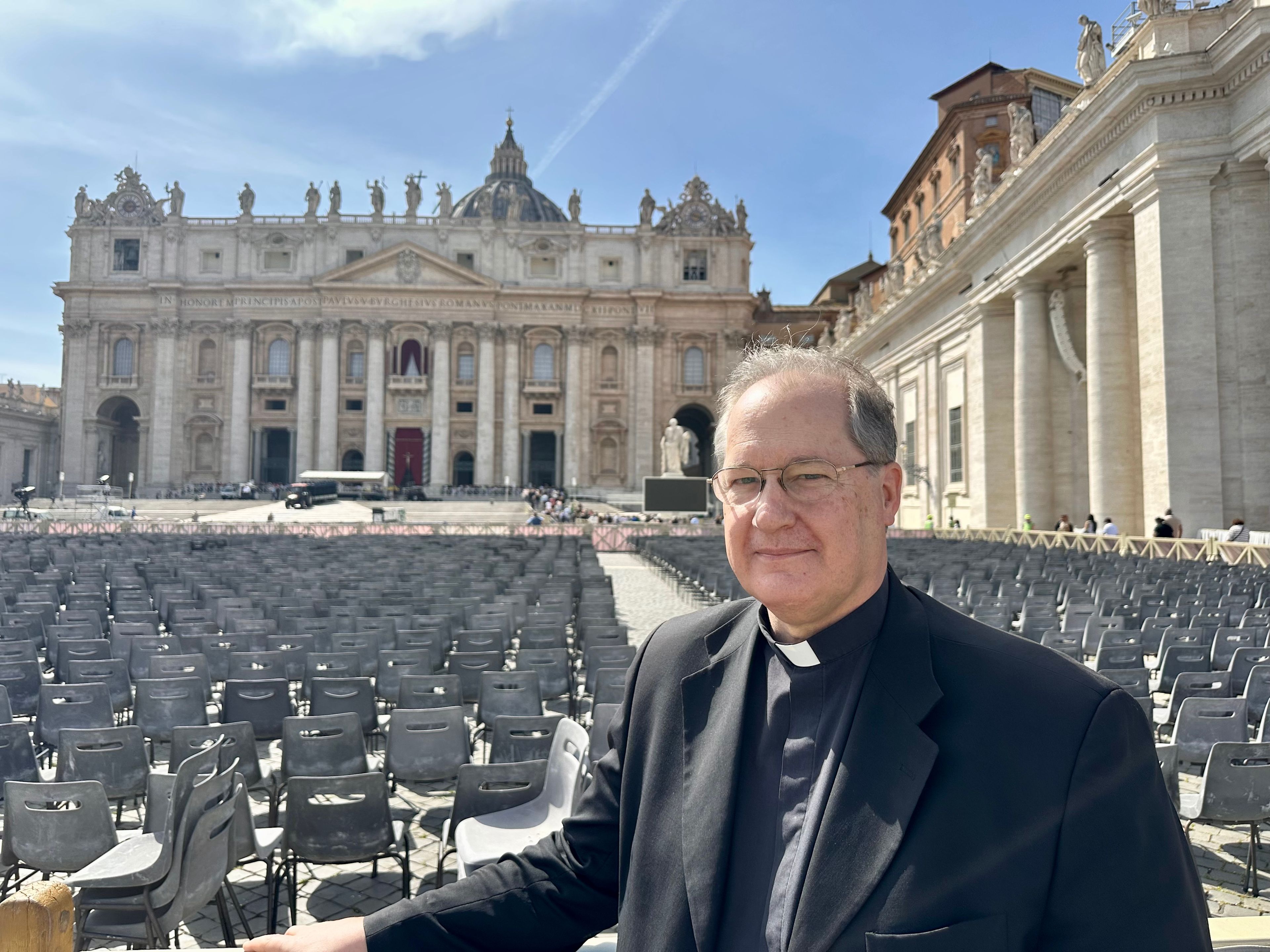 ‘A pope of mercy’: Priests from around the world mourn Pope Francis in ...
