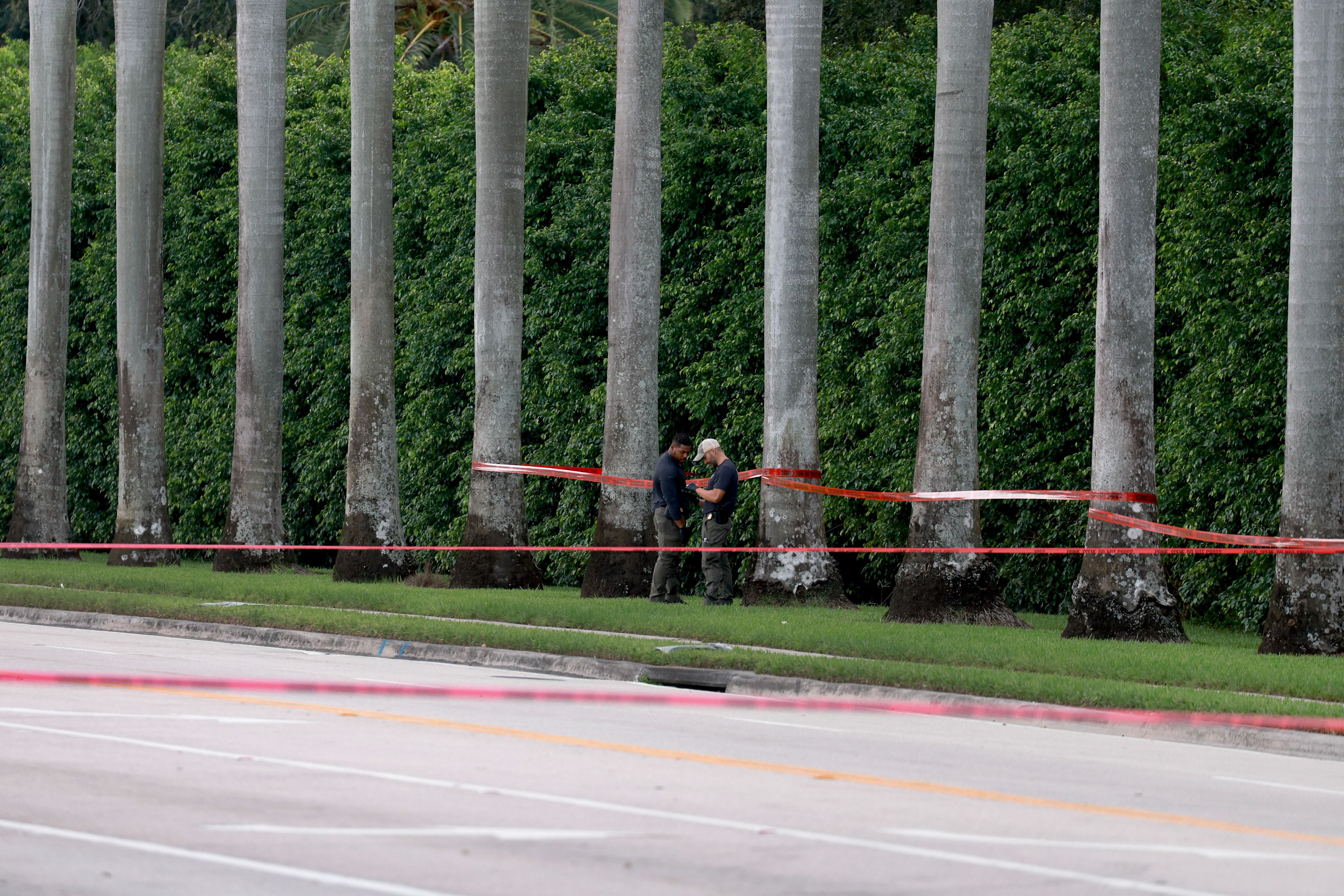 FBI investigating apparent assassination attempt of Donald Trump in Florida