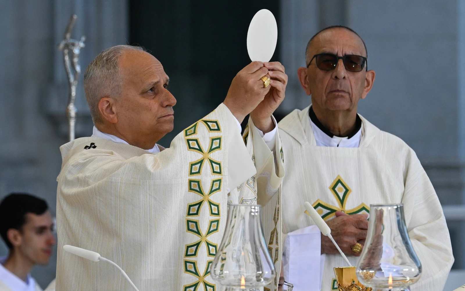 León XIV llama a España a renovar su fe en el Corpus Christi: “Que no ...