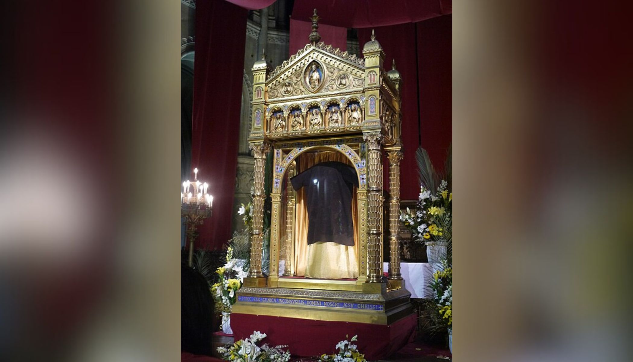 Relic of Christ’s tunic to be displayed for Pope Leo in France