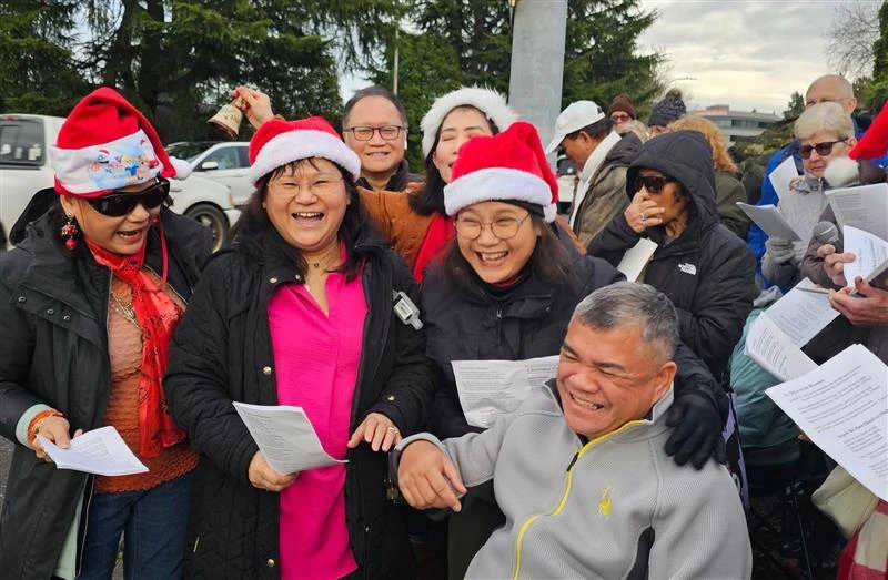 Carolers nearby the Cedar Rivers abortion facility in Renton, Washington, on Dec. 14, 2025. | Credit: Photo courtesy of Lou Principe