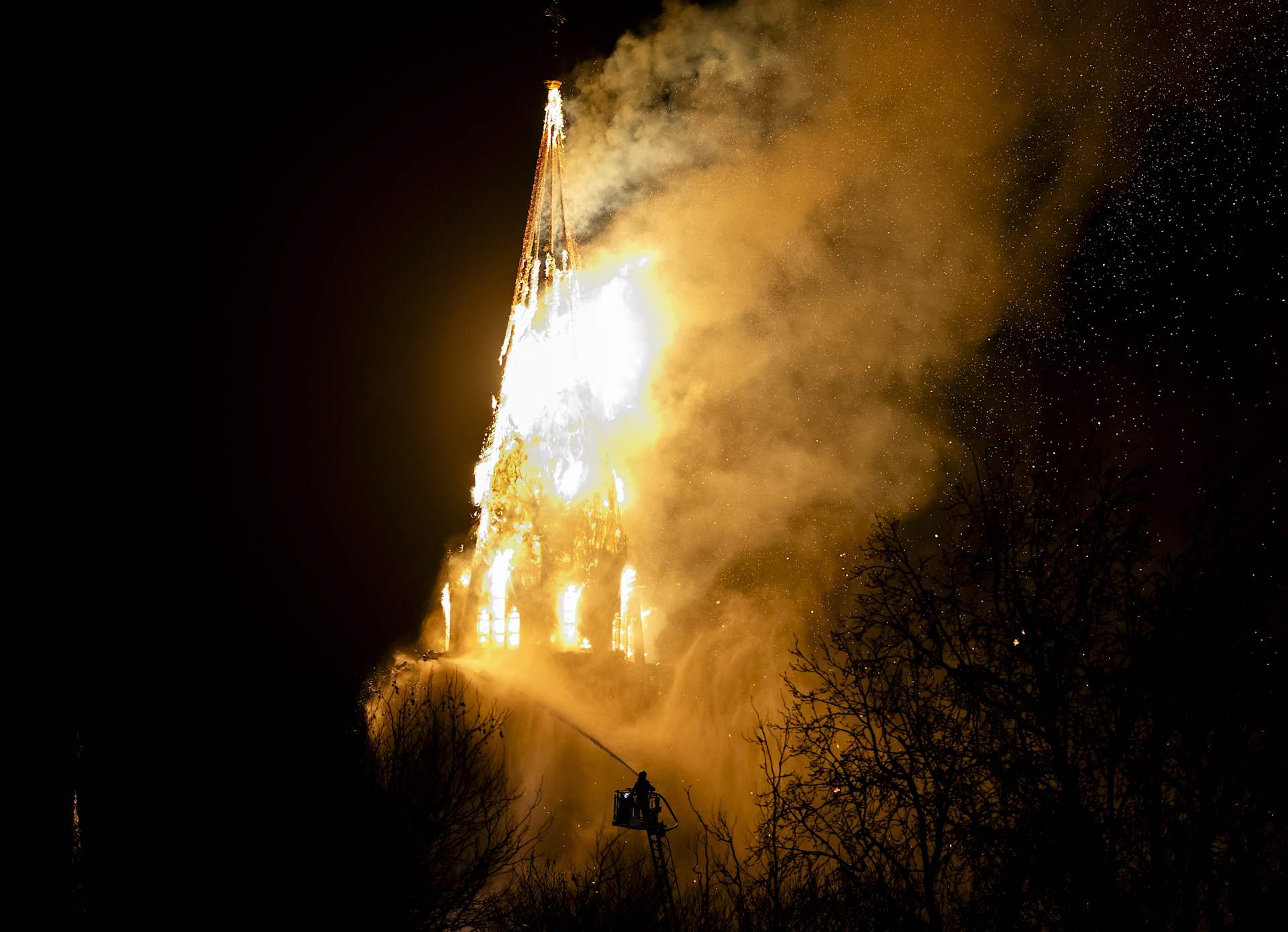 A fire tears through the Vondelkerk church tower in Amsterdam on New Year’s Day, Jan. 1, 2026. | Credit: Remko DE WAAL/ANP/AFP via Getty Images/Netherlands OUT