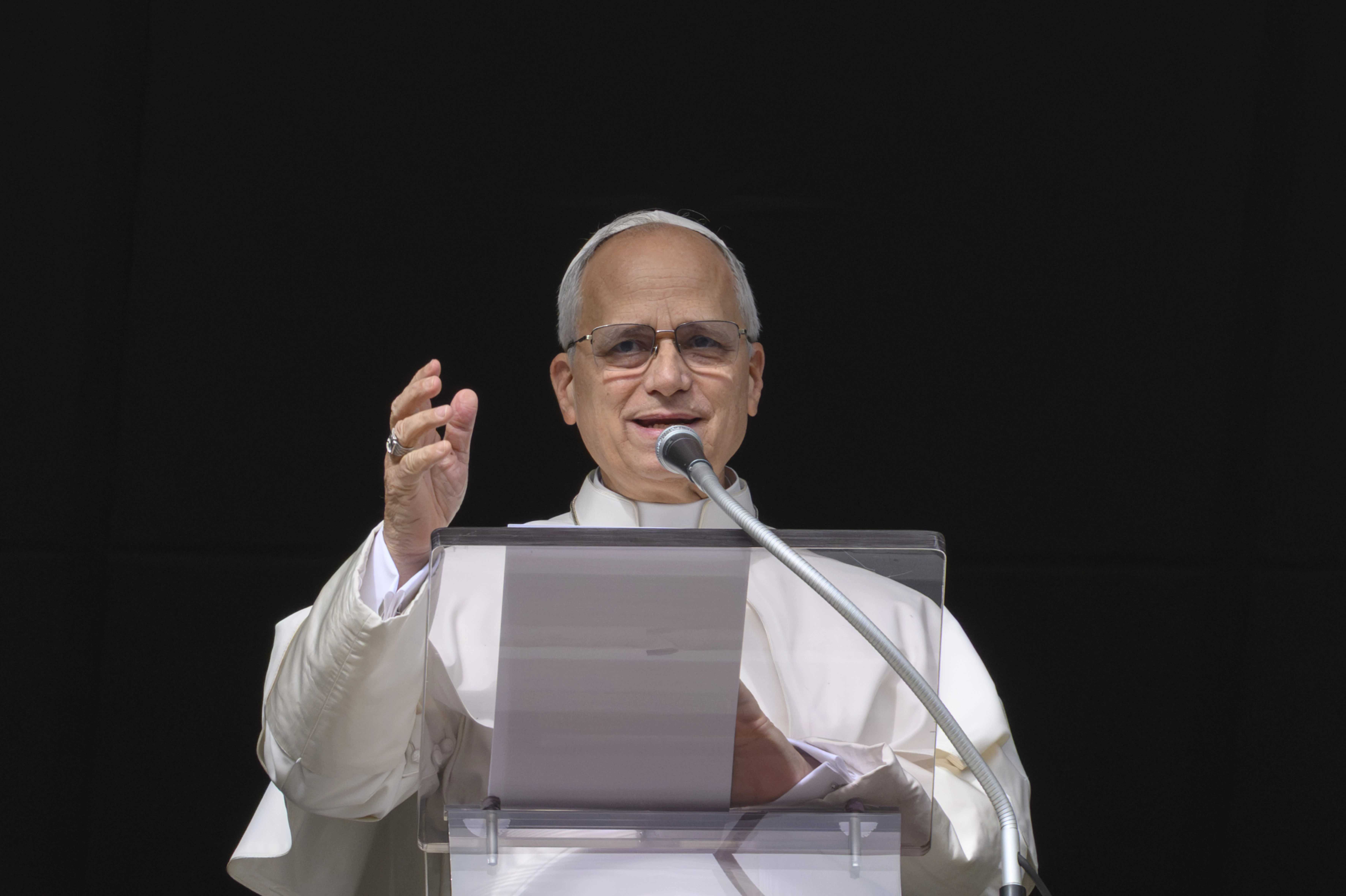 Pope Leo XIV addresses pilgrims gathered in St. Peter’s Square for the recitation of the Angelus on Jan. 4, 2026. In his message after the prayer, the pope called for respecting Venezuela’s sovereignty and constitution following the capture by U.S. forces of the country’s President Nicolás Maduro. | Credit: Vatican Media null