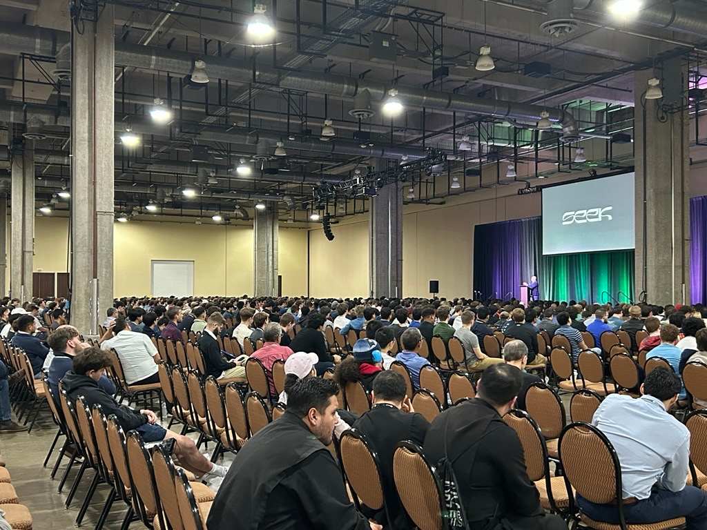 Hundreds of young men listen to John Bishop’s talk on masculinity on Jan. 2, 2026, at the SEEK conference in Grapevine, Texas. | Credit: Amira Abuzeid/CNA