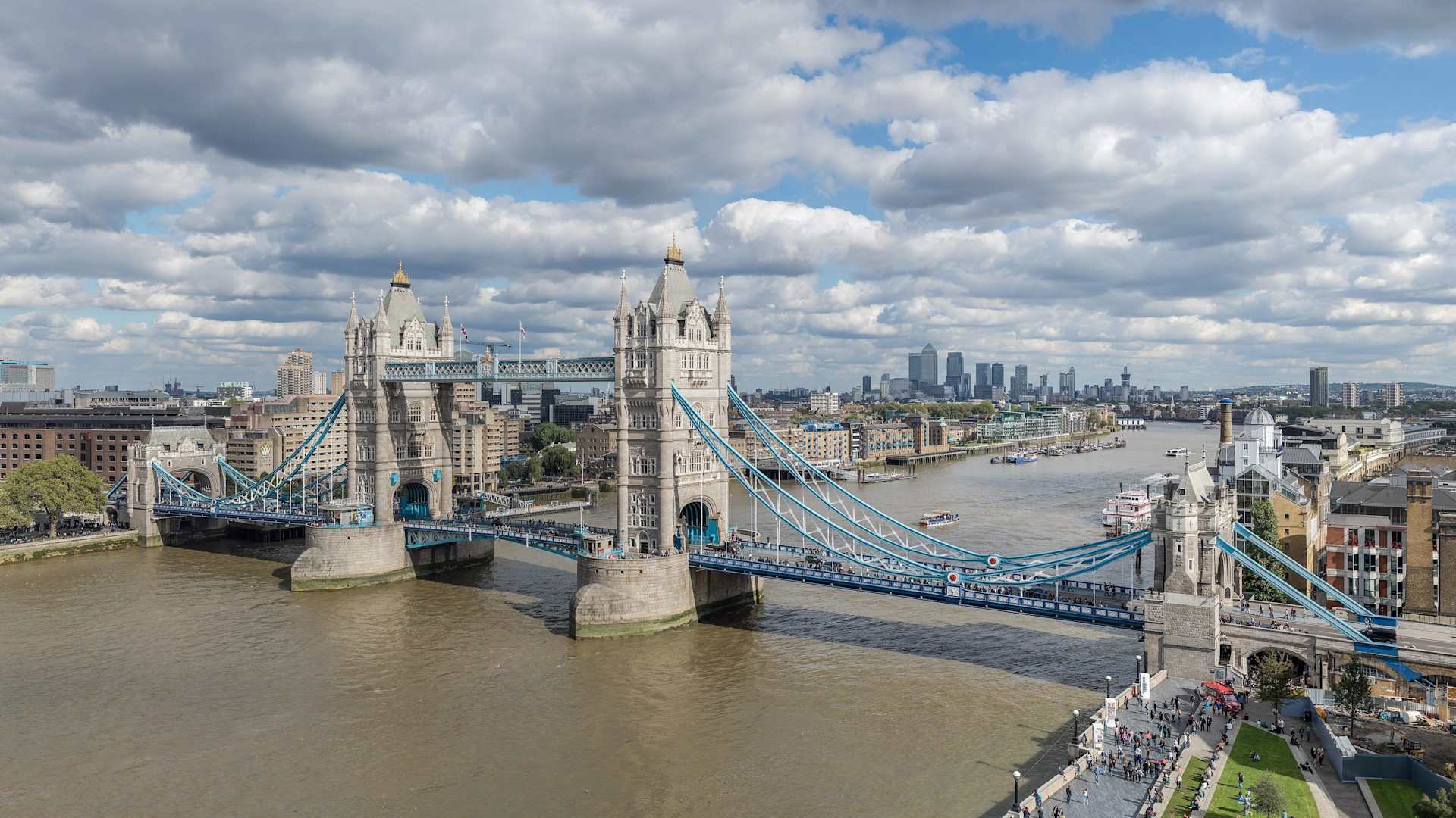 London, England with the skyscrapers of Canary Wharf in the background. | Credit: © User:Colin / Wikimedia Commons
