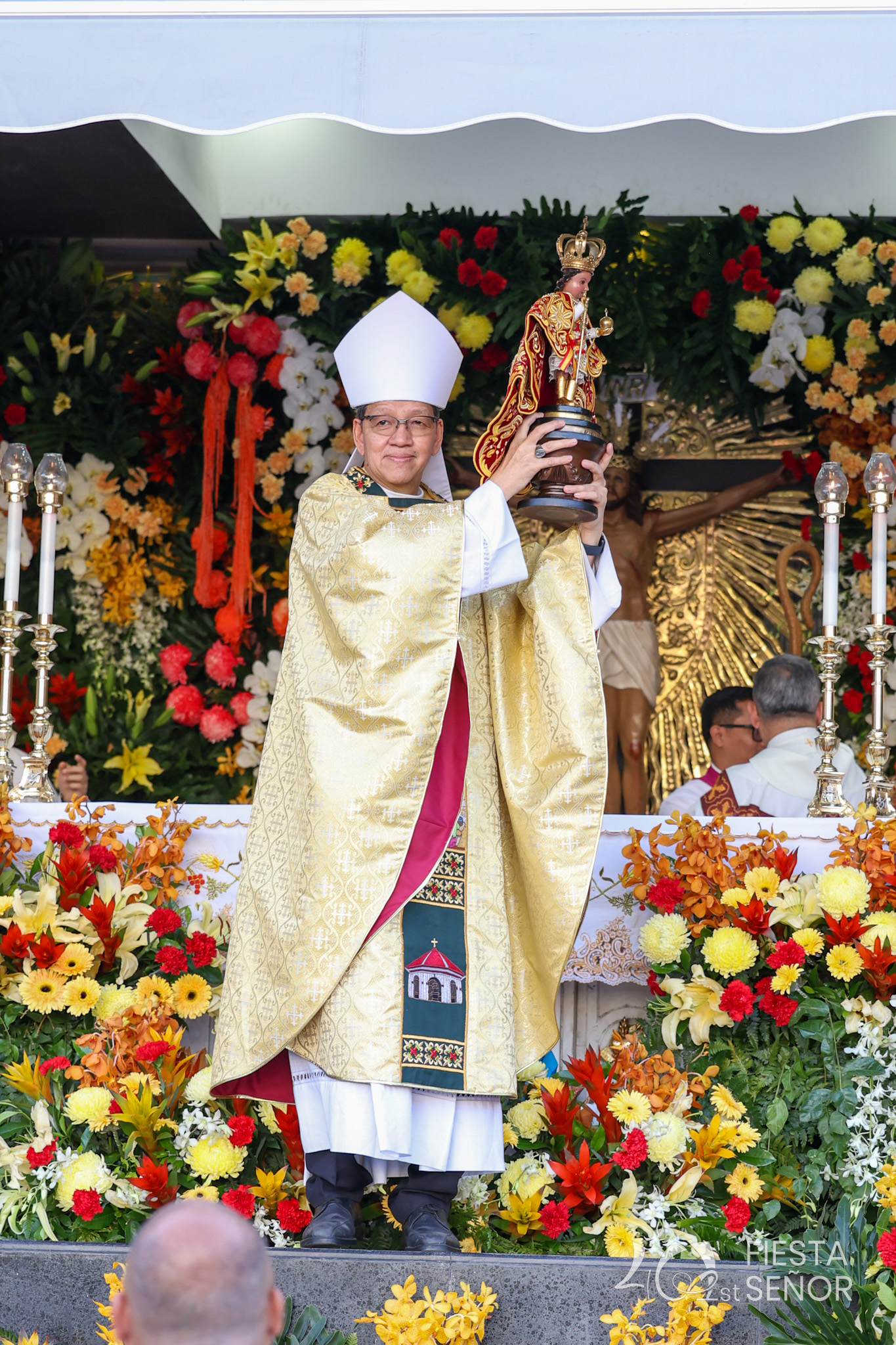 Archbishop Alberto S. Uy of Cebu blesses people while holding an image of Santo Ni&ntilde;o before concluding the feast Mass in Cebu, central Philippines, on Jan. 18, 2026. | Credit: Archdiocese of Cebu