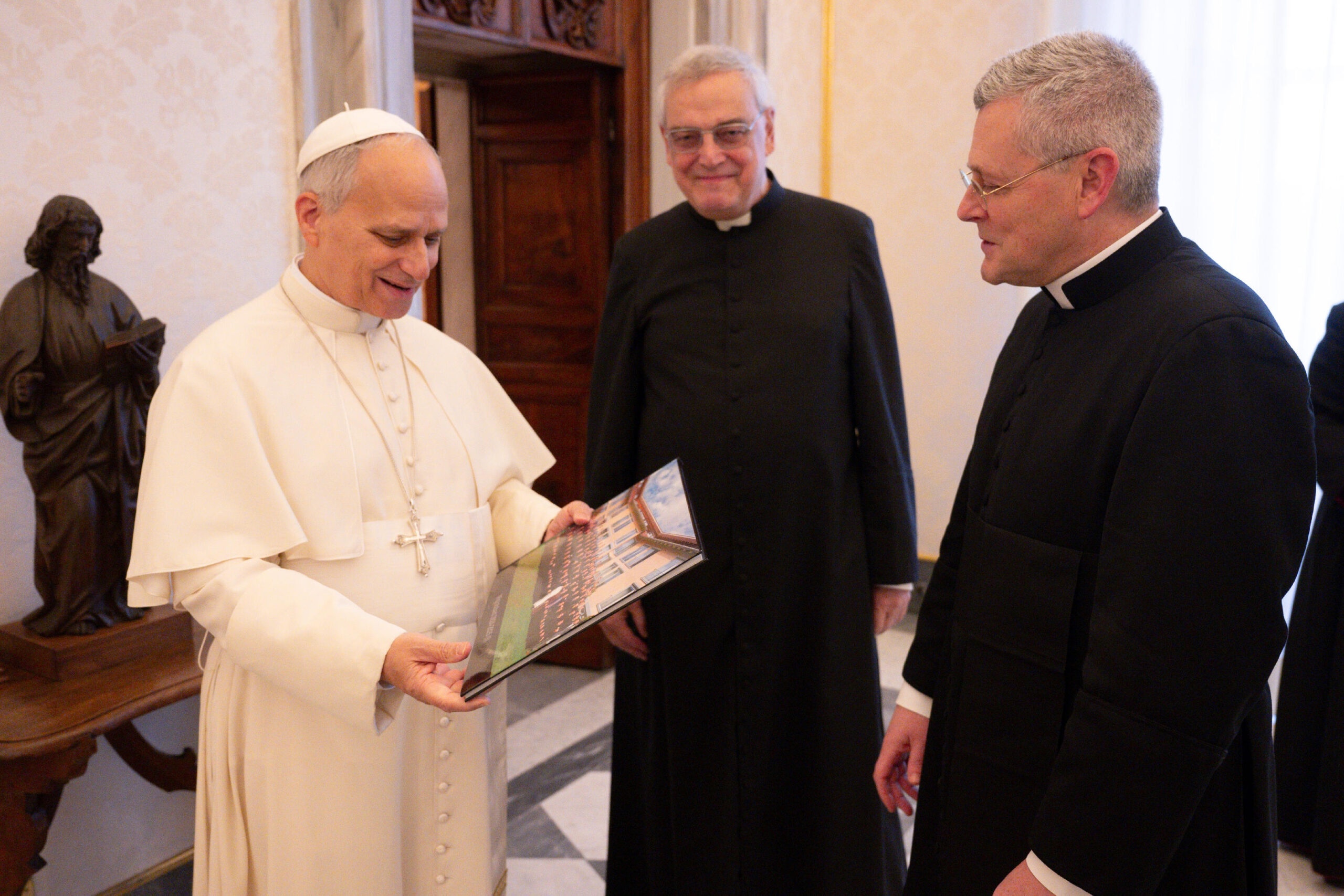 Pope Leo XIV meets FSSP leaders amid visitation, ‘Traditionis Custodes’ fallout