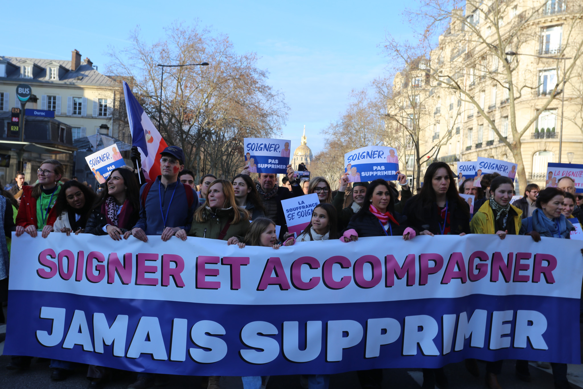 10,000 pro-lifers march in Paris for annual March for Life