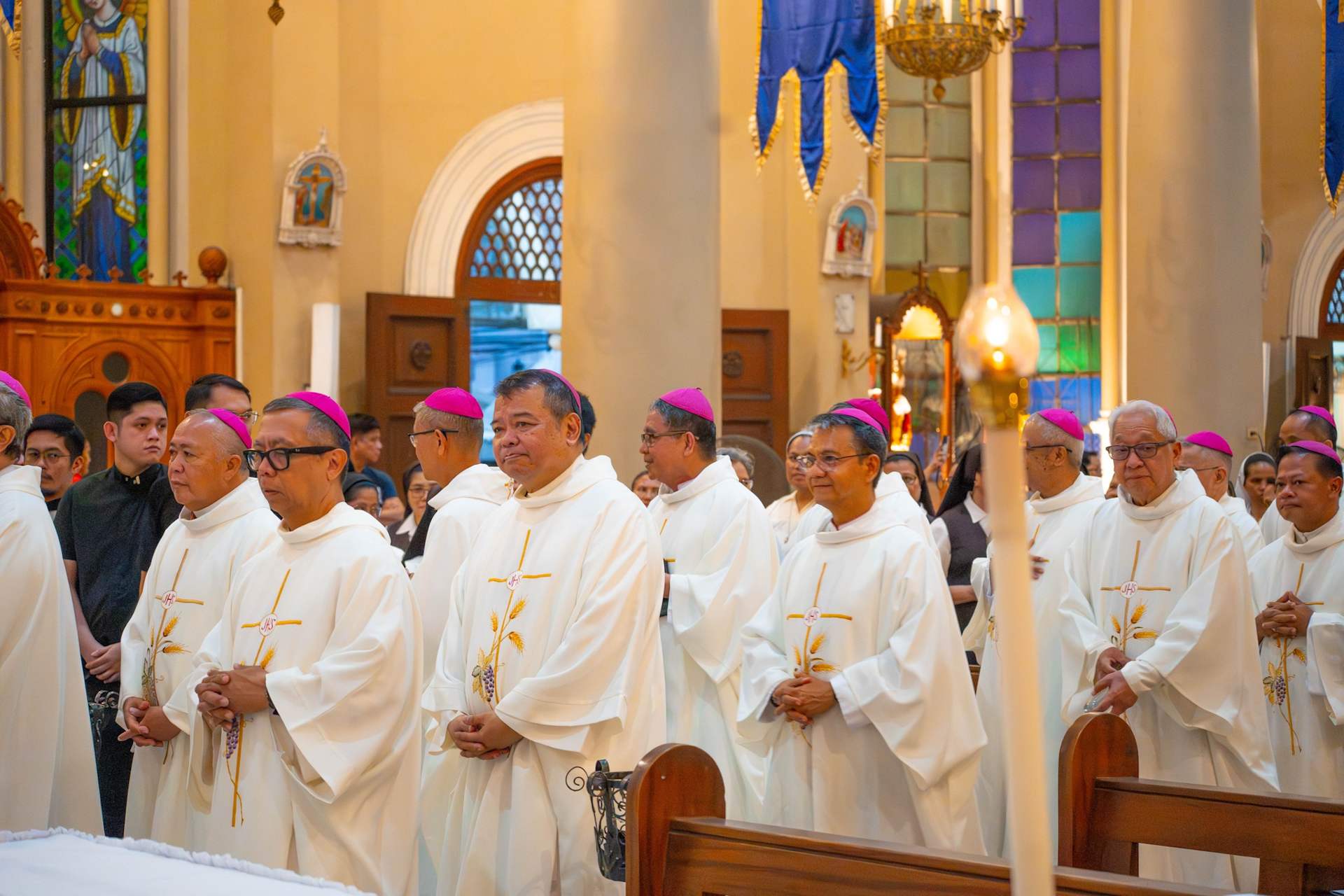 Bishops attend Mass at the Immaculate Conception Cathedral of Cubao on Jan 22, 2026 | Credit: Cubao Diocese