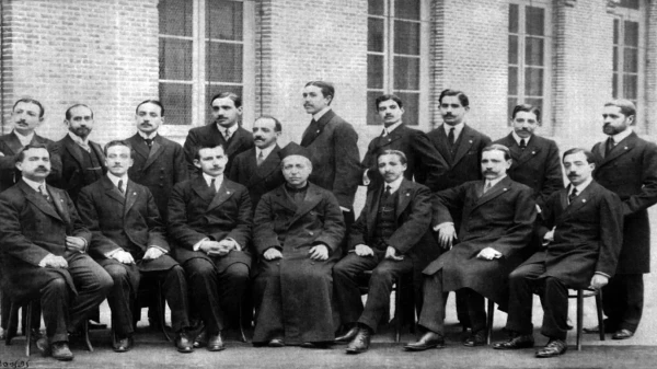 Father &Aacute;ngel Ayala with the first propagandists. | Credit: ACdP